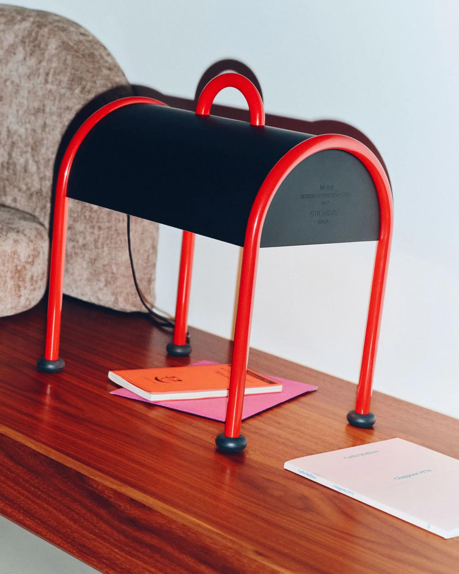 'Valigia' Memphis Style Floor or Table Lamp by Ettore Sottsass for Stilnovo (Moderne der Mitte des Jahrhunderts) im Angebot