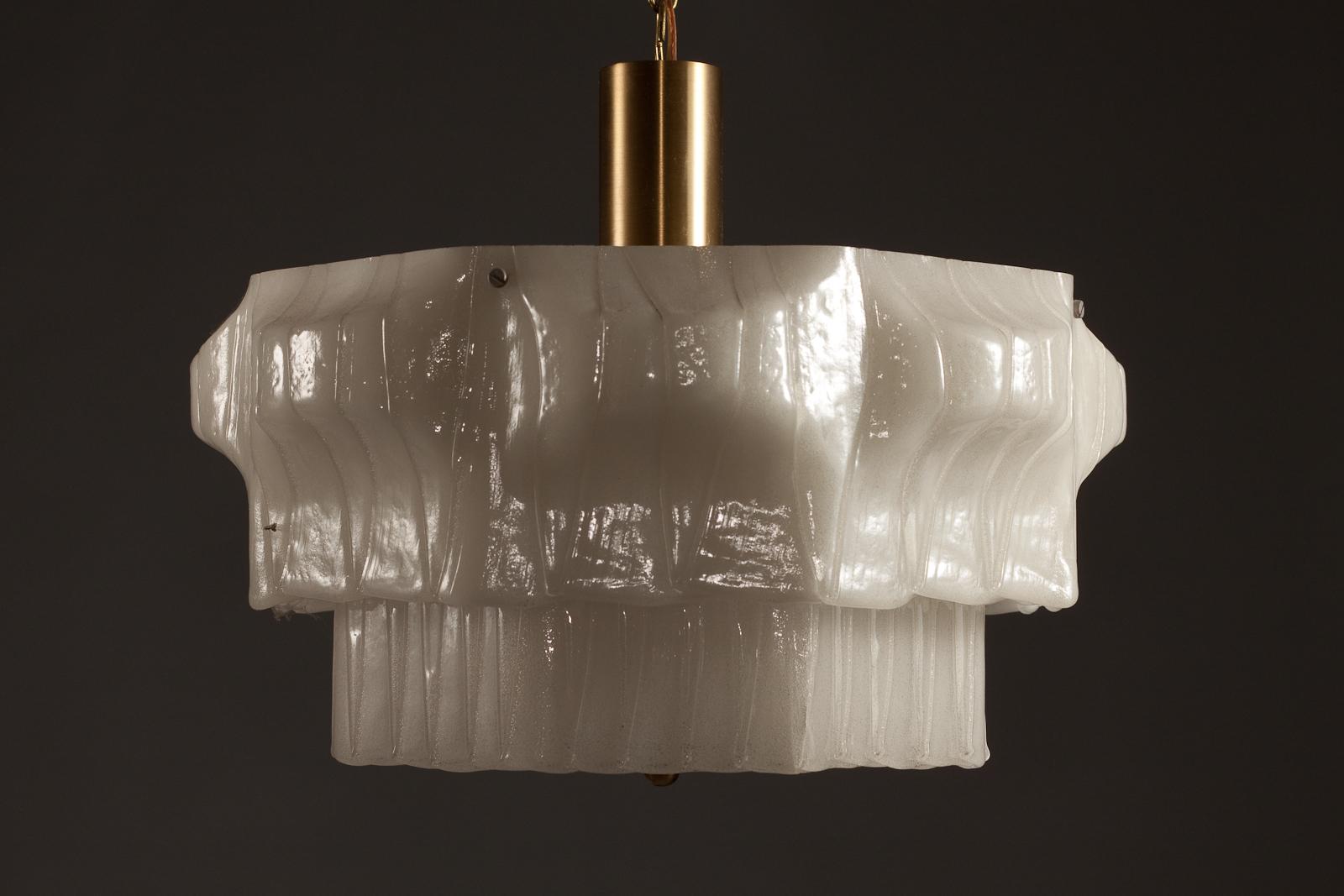 Mid-Century Modern Valinte Oy, lampe suspendue en acrylique des années 1970, Finlande en vente