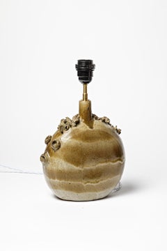 Lampada da tavolo in ceramica con scultura di pesce Vallauris AM 1950 di Alexandre Kostanda