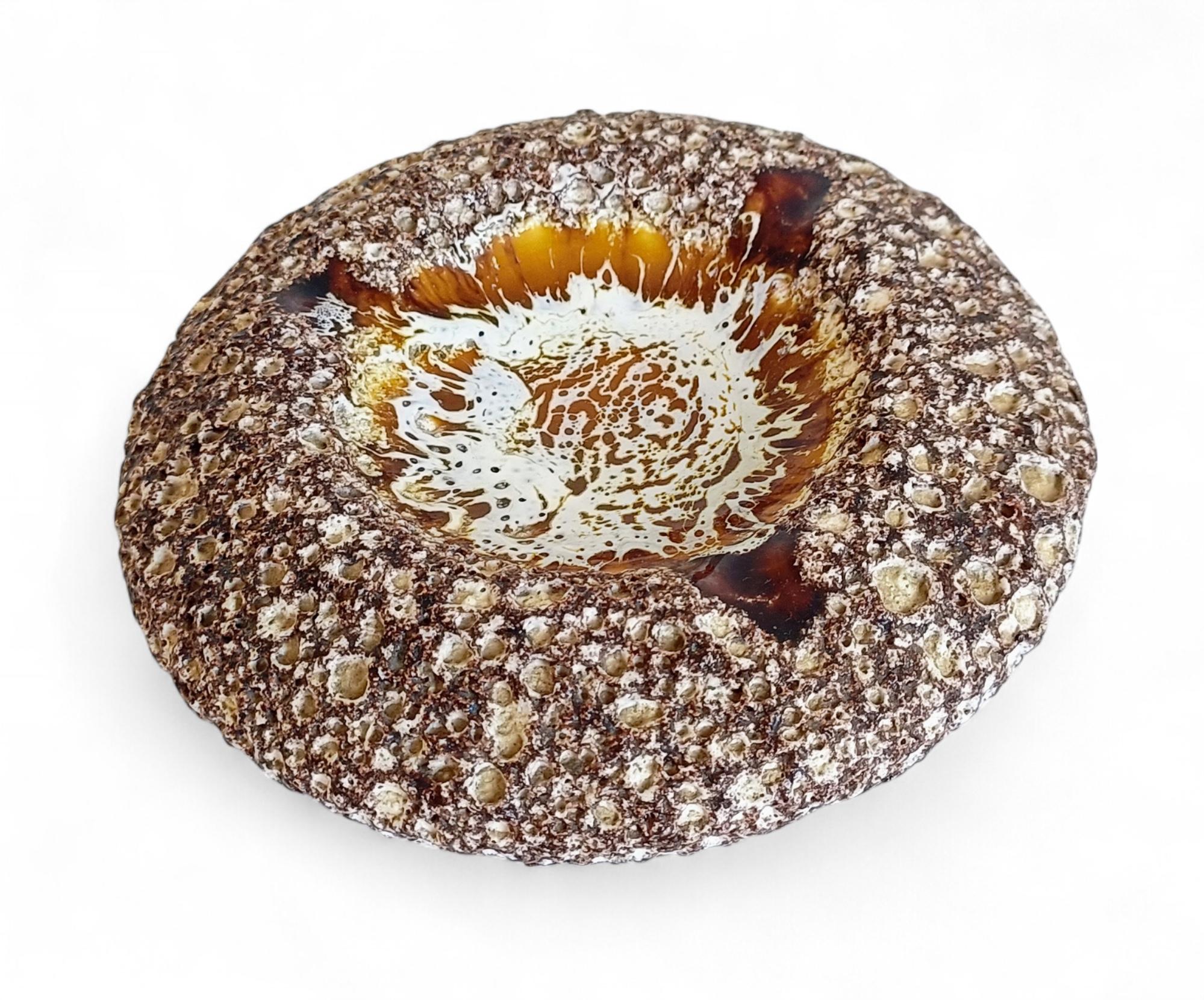 Vallauris Biomorphic Volcanic Glazed Ceramic Ashtray or Catch-Al, France, 1950s (Französisch) im Angebot