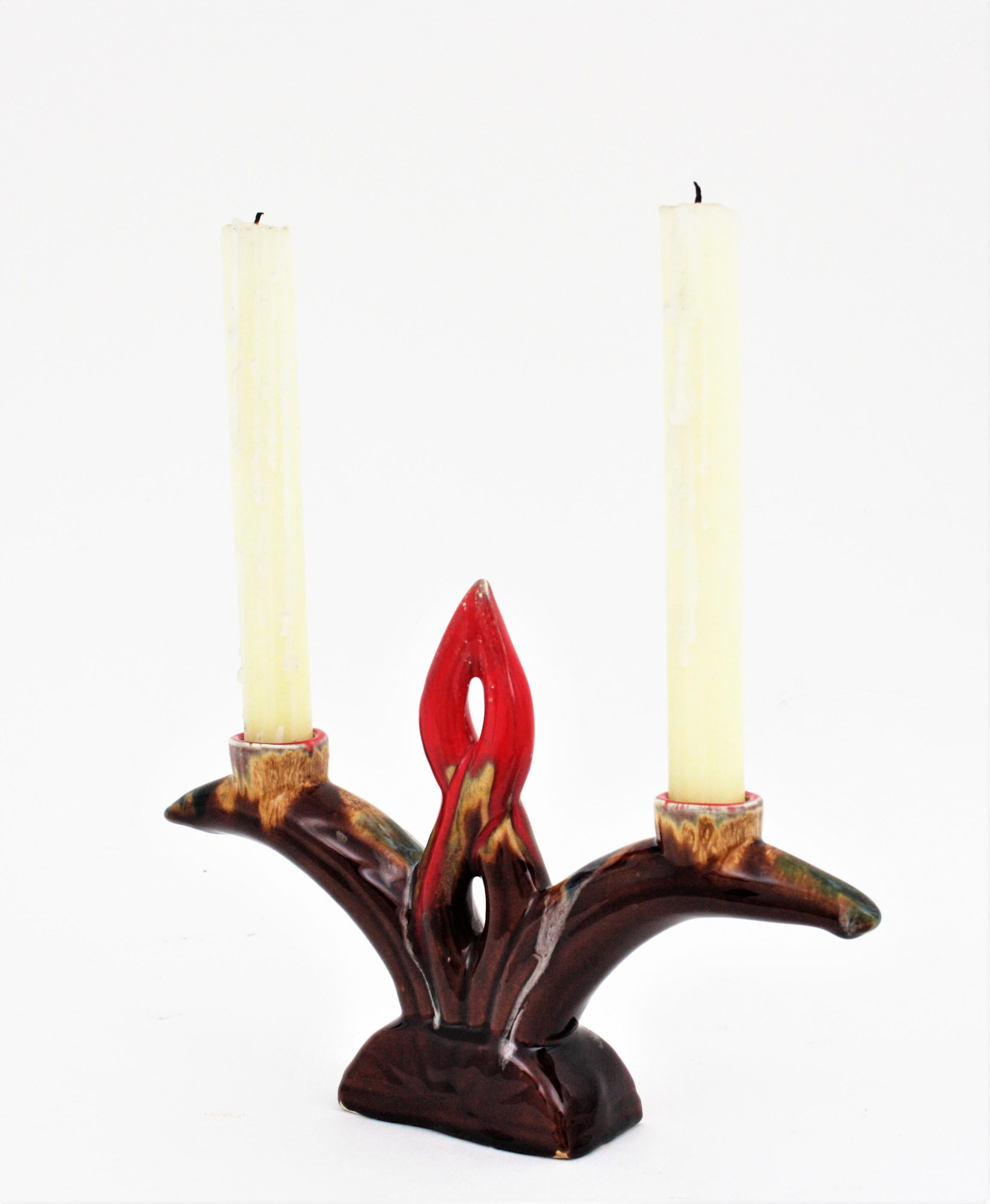 Portavelas/ Candelabro de cerámica mayólica Vallauris,  1960s Moderno de mediados de siglo en venta