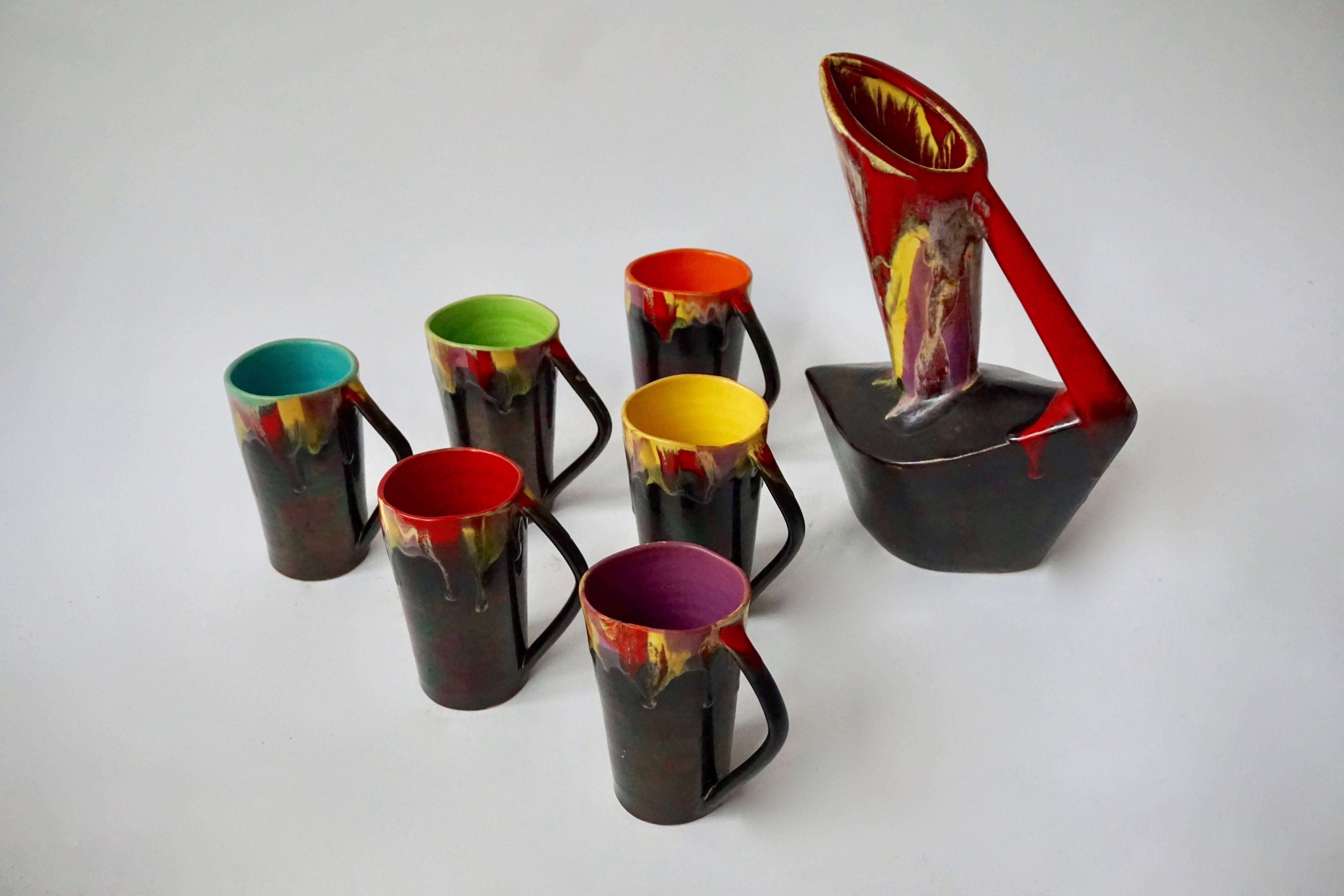 Hollywood Regency Pichet Vallauris en céramique avec six tasses, France, années 1950 en vente