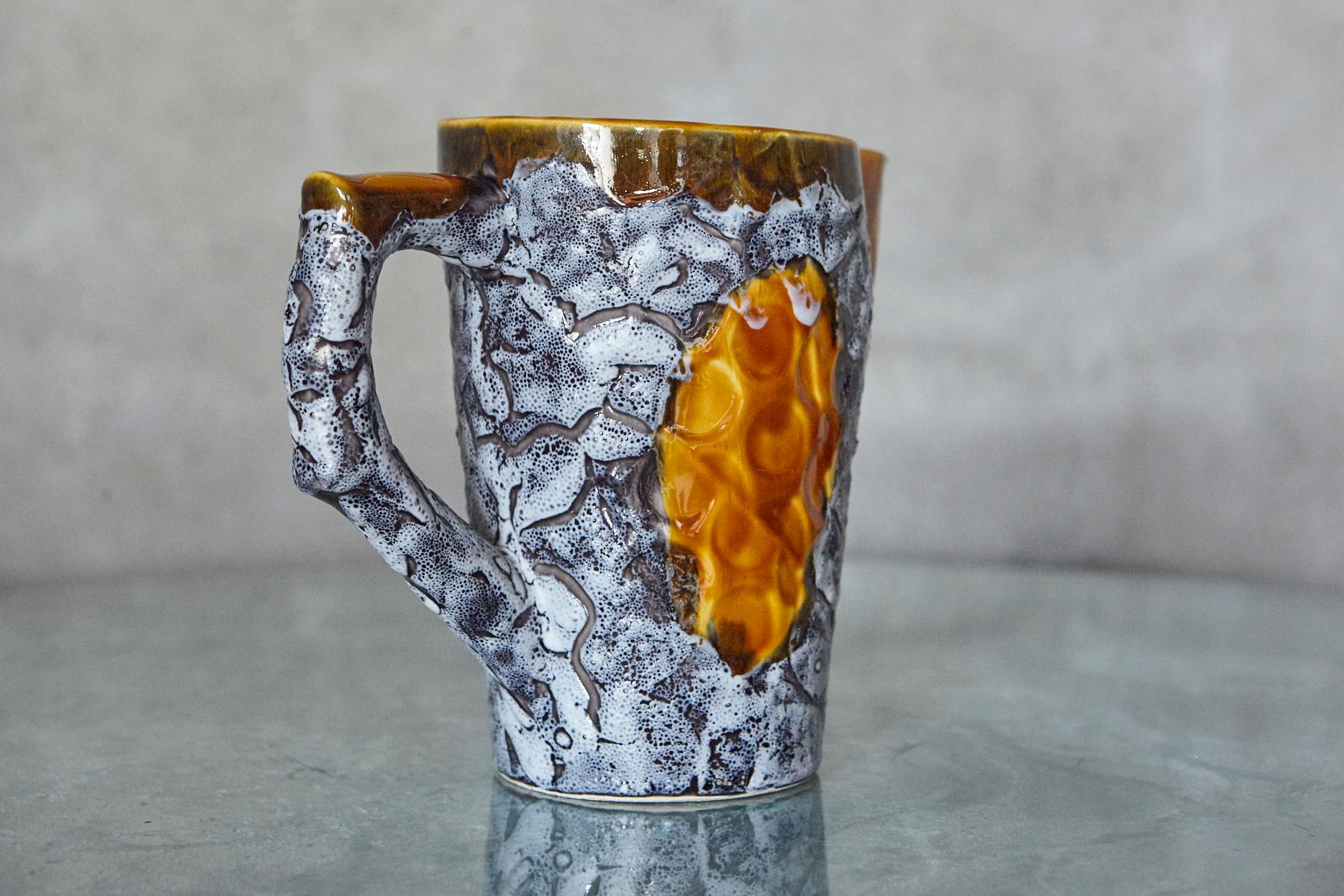 Francese Brocca in ceramica arancio lava grassa di Vallauris, metà del XX secolo in vendita