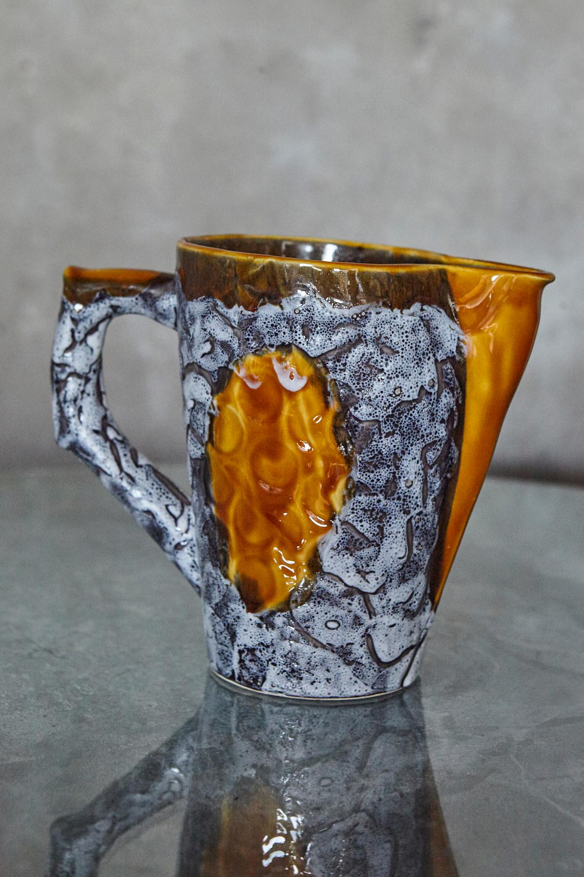 Brocca in ceramica arancio lava grassa di Vallauris, metà del XX secolo In condizioni buone in vendita a Aramits, Nouvelle-Aquitaine