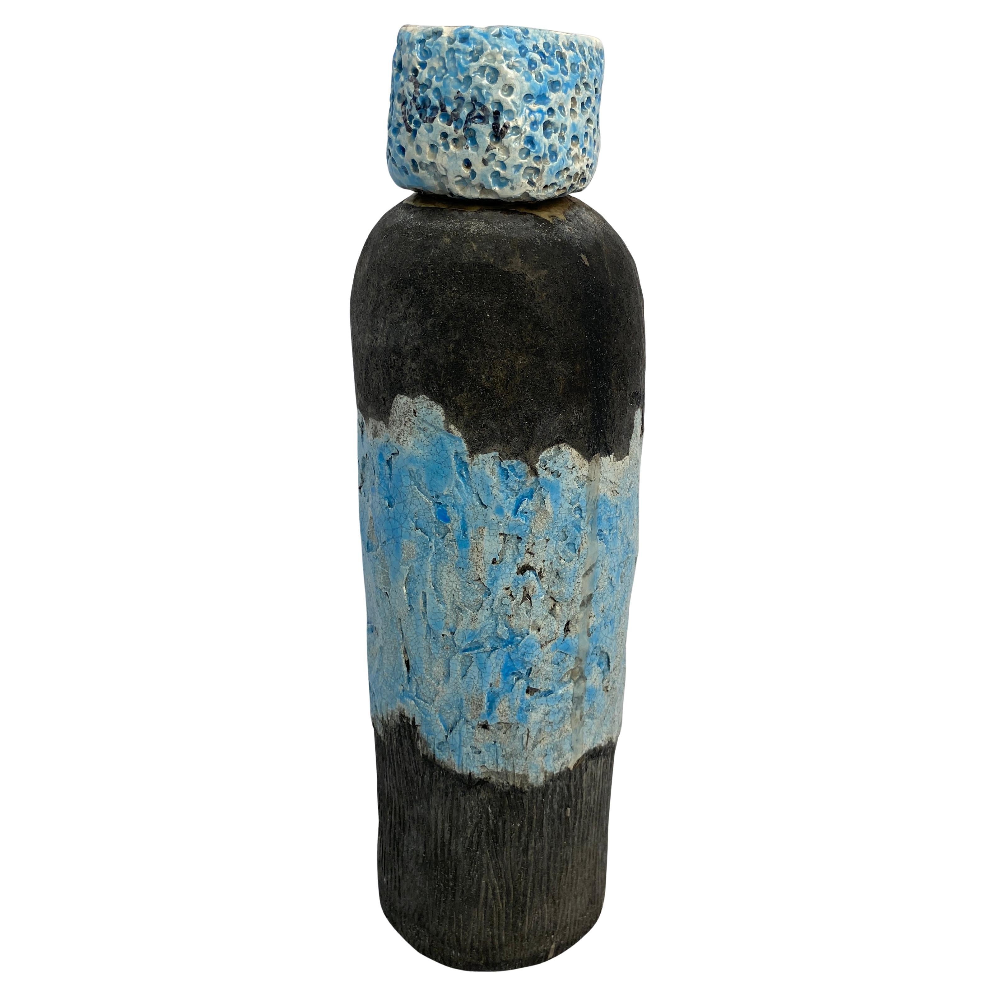 Vallauris AM, poterie de style lave grasse, vase à couvercle décoratif bleu du milieu du siècle. en vente