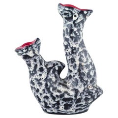 Vallauris, Francia. Jarrón de cerámica de estilo surrealista. Esmalte Raku.