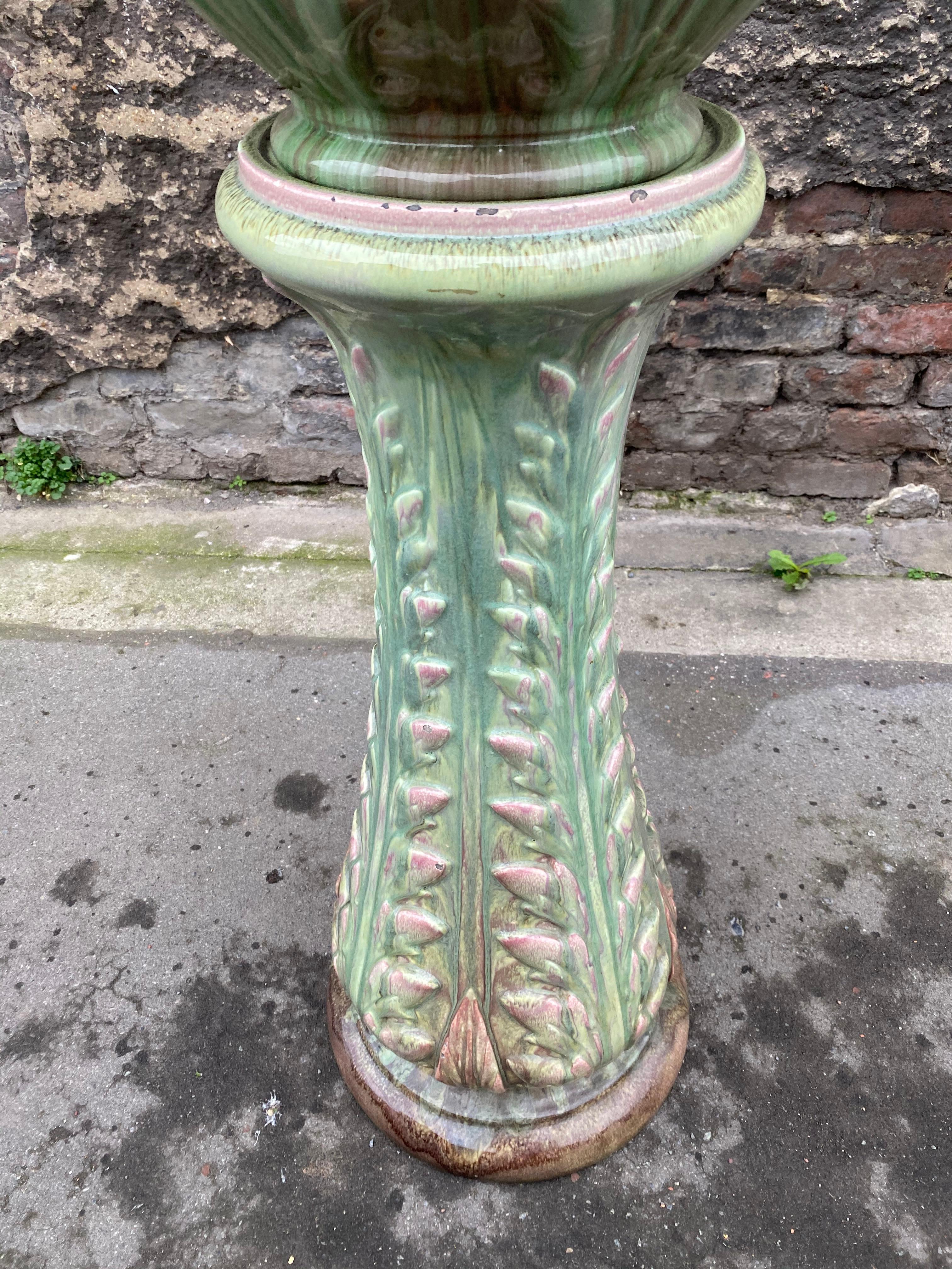 Vallauris, Pedestal and Its Art Nouveau Ceramic Flowerpot, circa 1900 In Good Condition For Sale In Saint-Ouen, FR