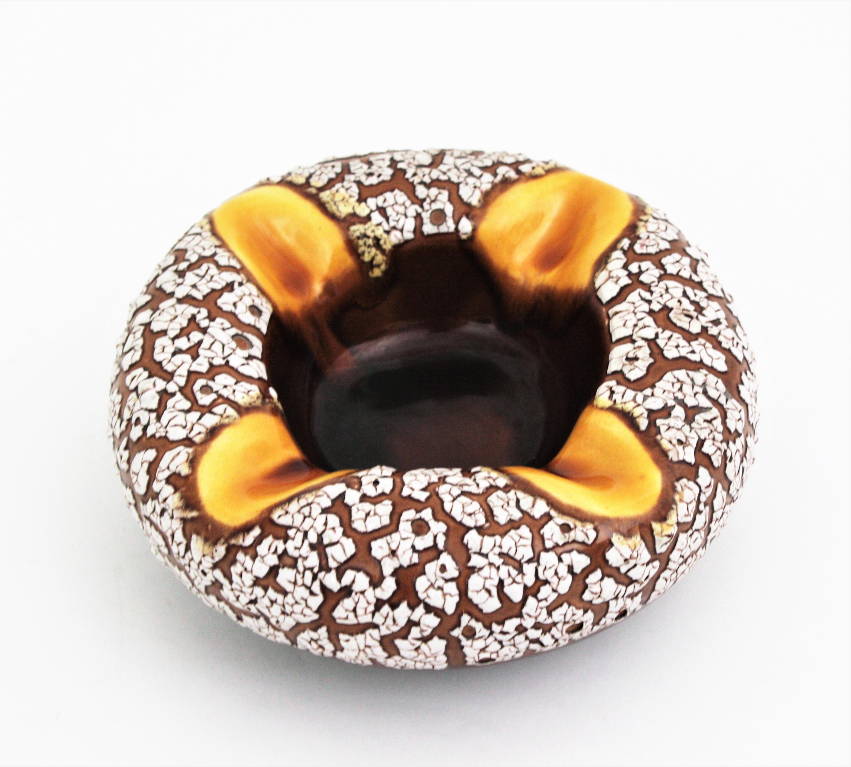 Vallauris Yellow White Brown Ceramic Fat Lava Round Ashtray / Bowl, 1950s In Excellent Condition For Sale In Barcelona, ES