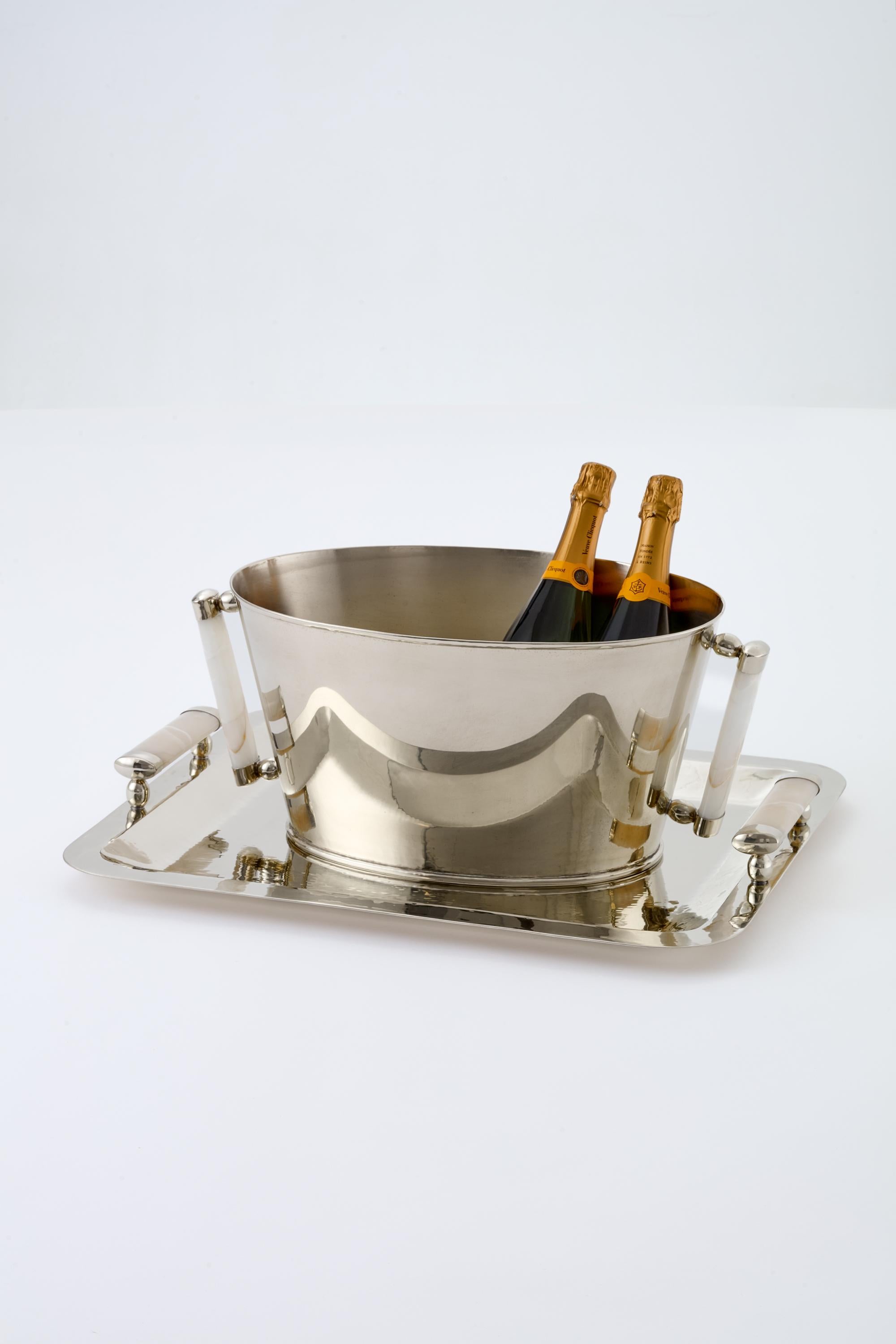 South American Valle Bar Medium Silver Alpaca & Cream Onyx Stone Tray For Sale