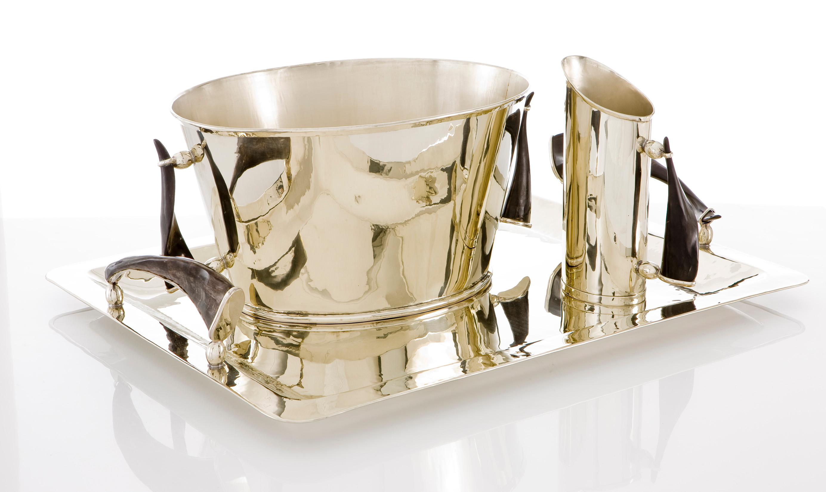 Modern Valle Set, Bar Champagne Bucket, Tray & Pitcher, Silver Alpaca & Horn For Sale