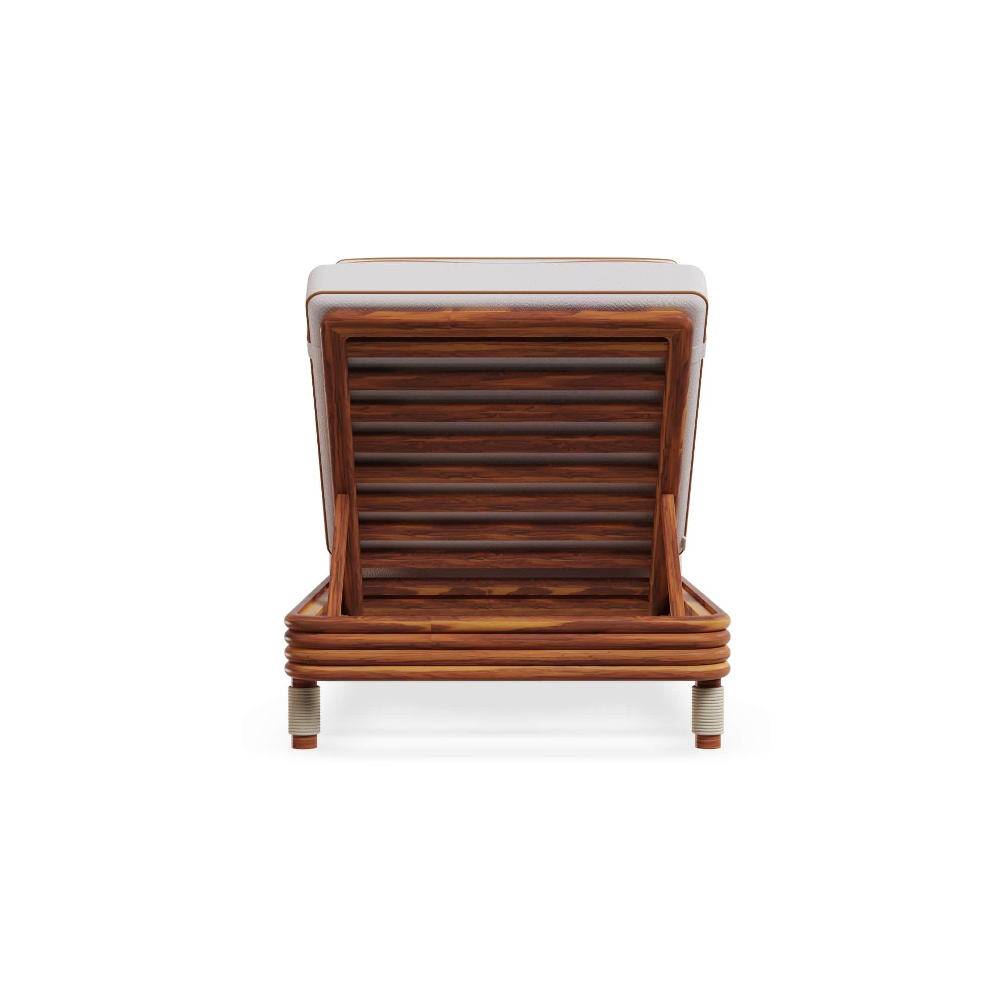 XXI secolo e contemporaneo Lettino da esterno Valletta in Wood Wood Iroko con cuscini con pizzo in vendita