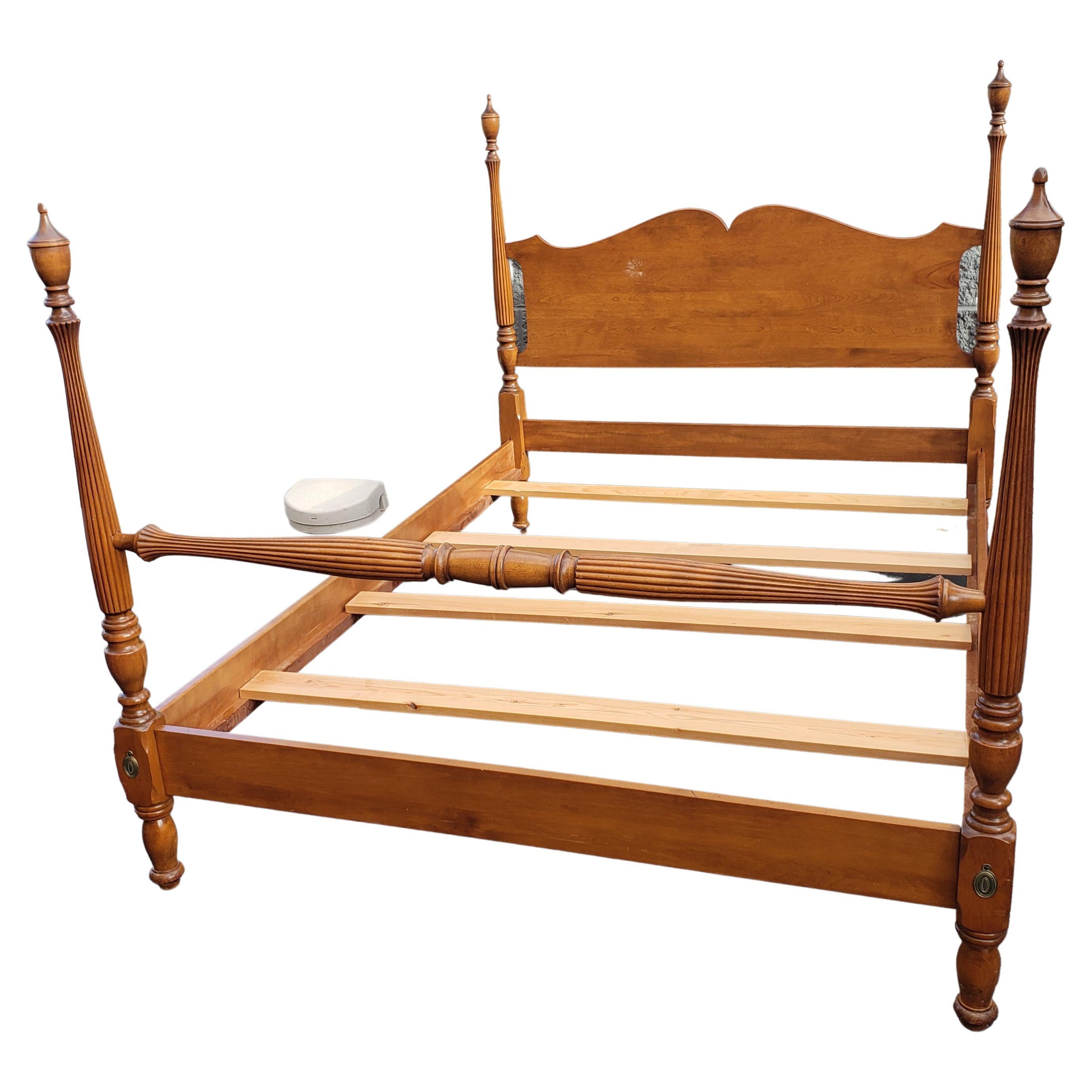 Woodwork Valley Forge Baumritter Early American Maple Double Urm Poster Bed For Sale