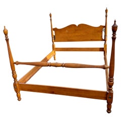 Vintage Valley Forge Baumritter Early American Maple Double Urm Poster Bed