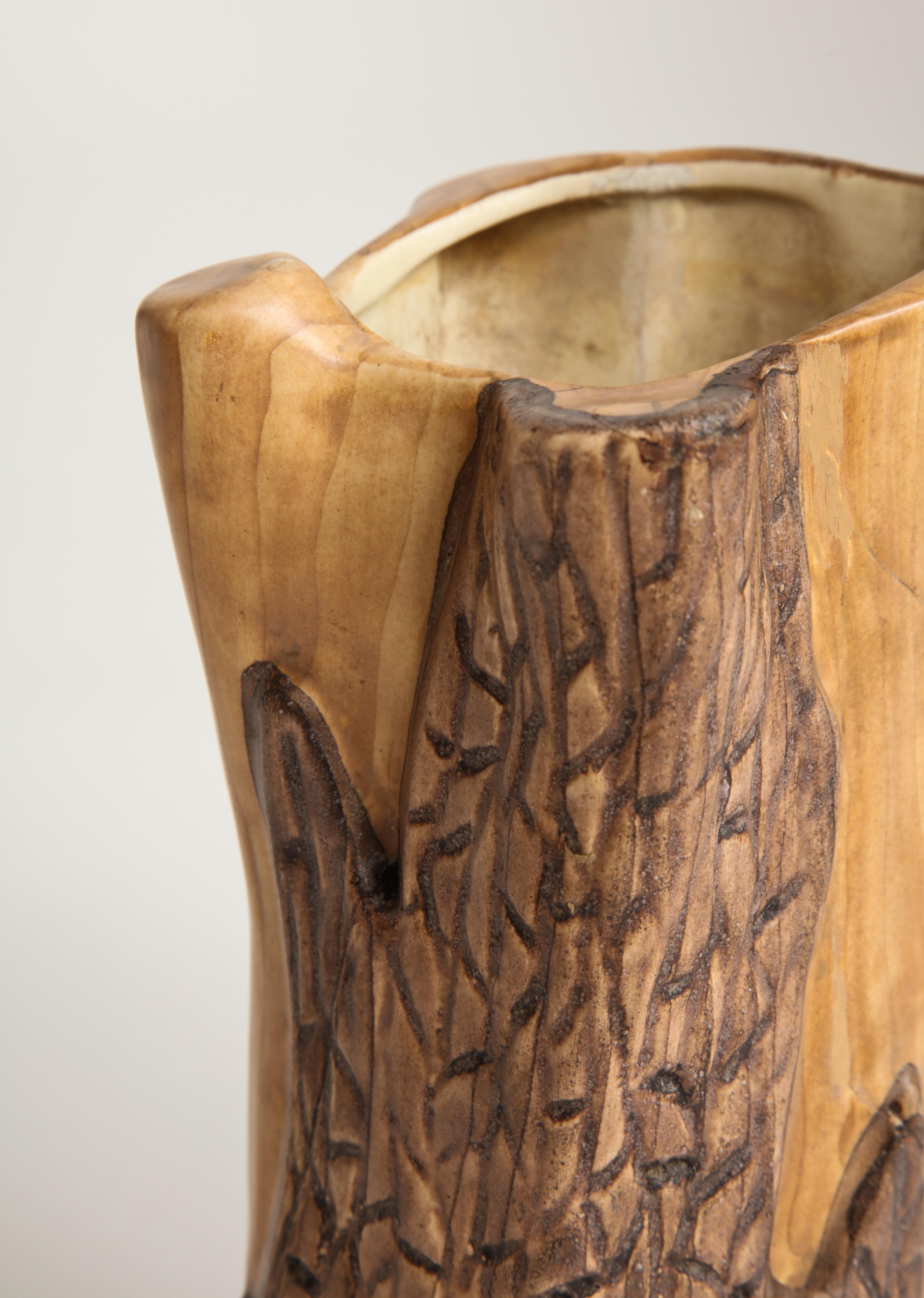 Céramique Vase valoreux en faux bois de Grandjean Jourdan en vente