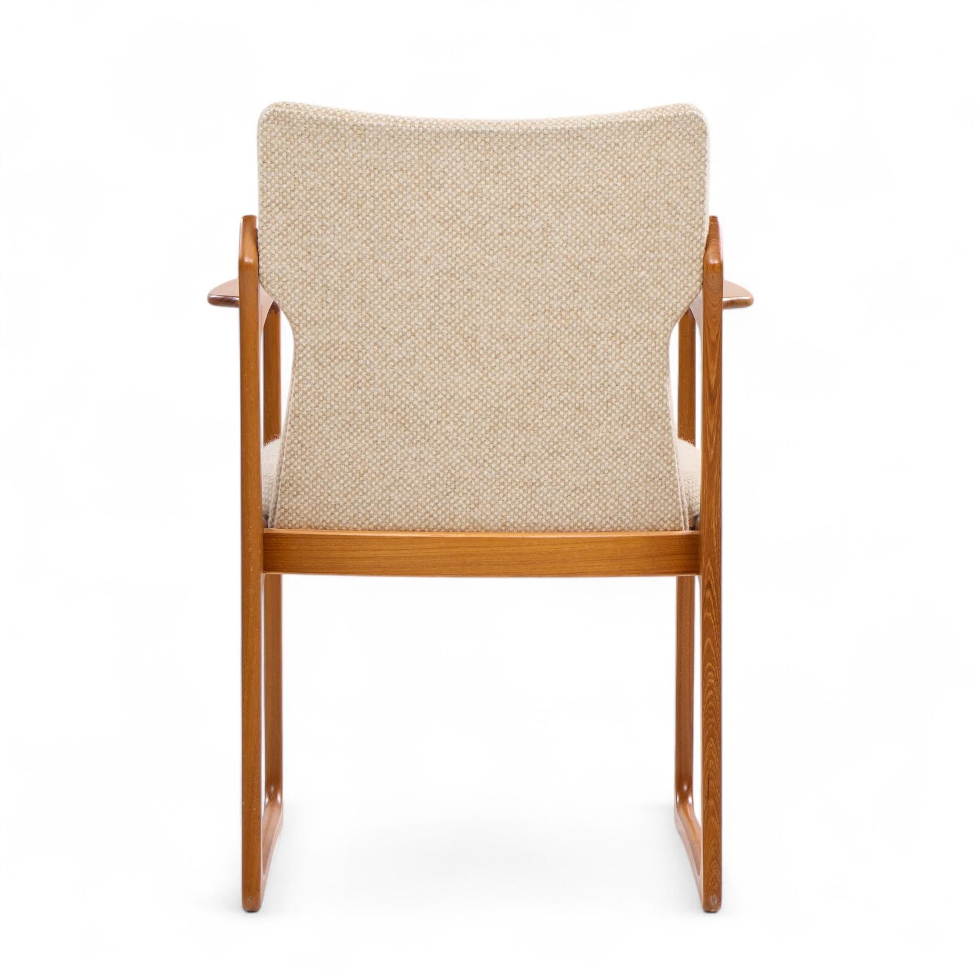 Vamdrup Stolefabrik Mid Century Danish Sculptural Teak Dining Chairs - Set of 6 For Sale 4