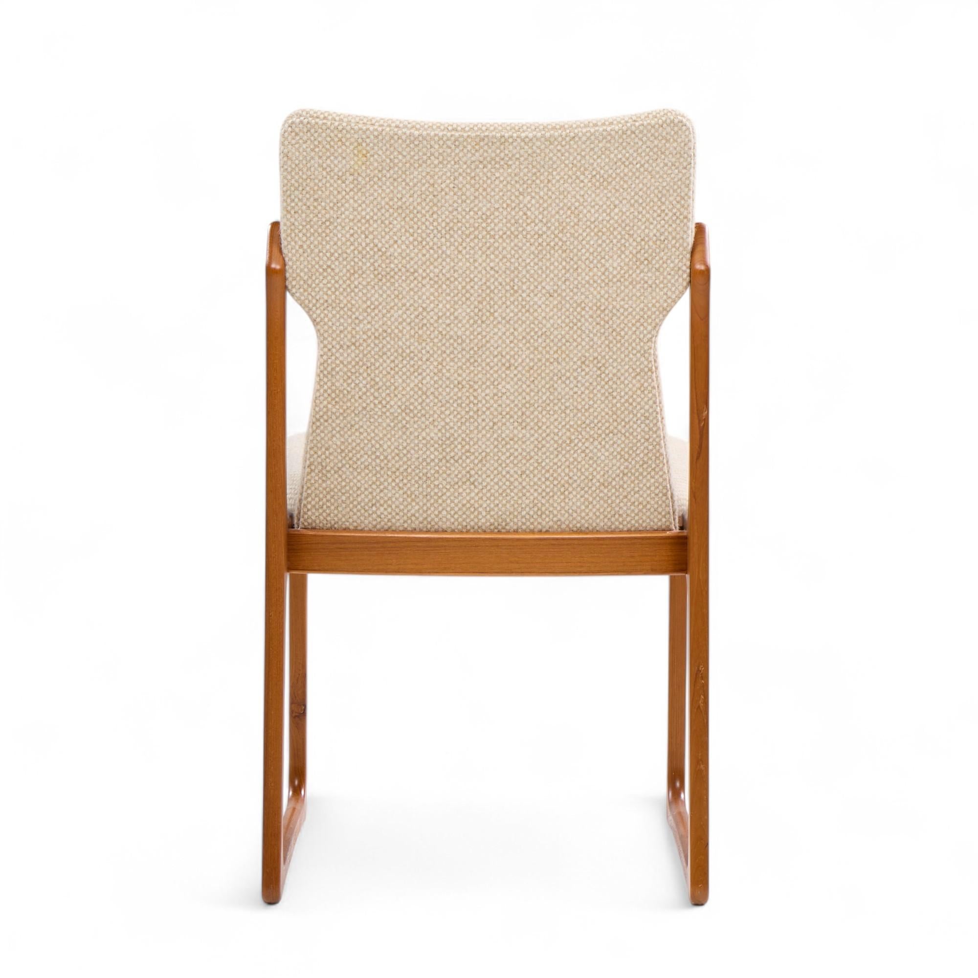Upholstery Vamdrup Stolefabrik Mid Century Danish Sculptural Teak Dining Chairs - Set of 6 For Sale