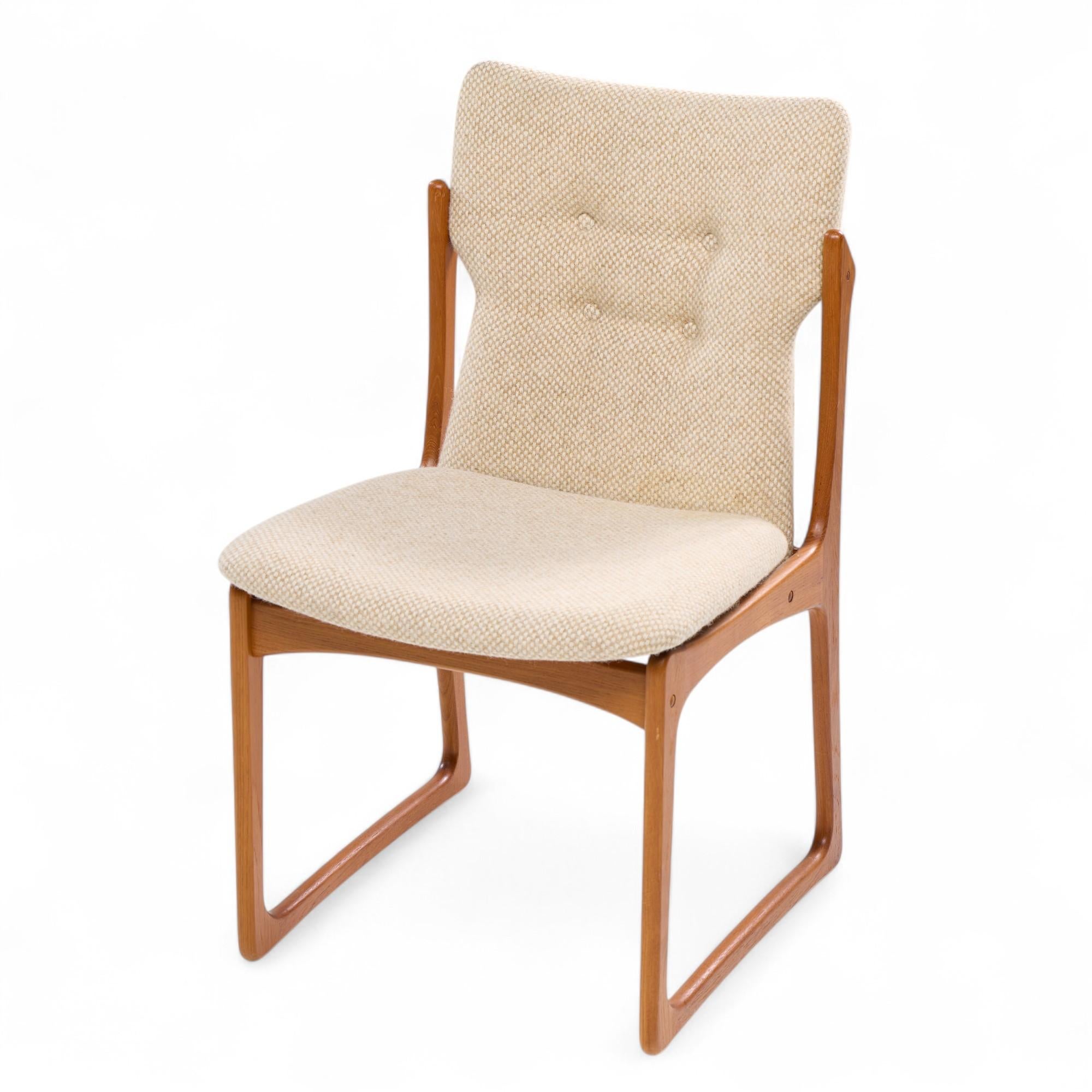 Vamdrup Stolefabrik Mid Century Danish Sculptural Teak Dining Chairs - Set of 6 For Sale 1