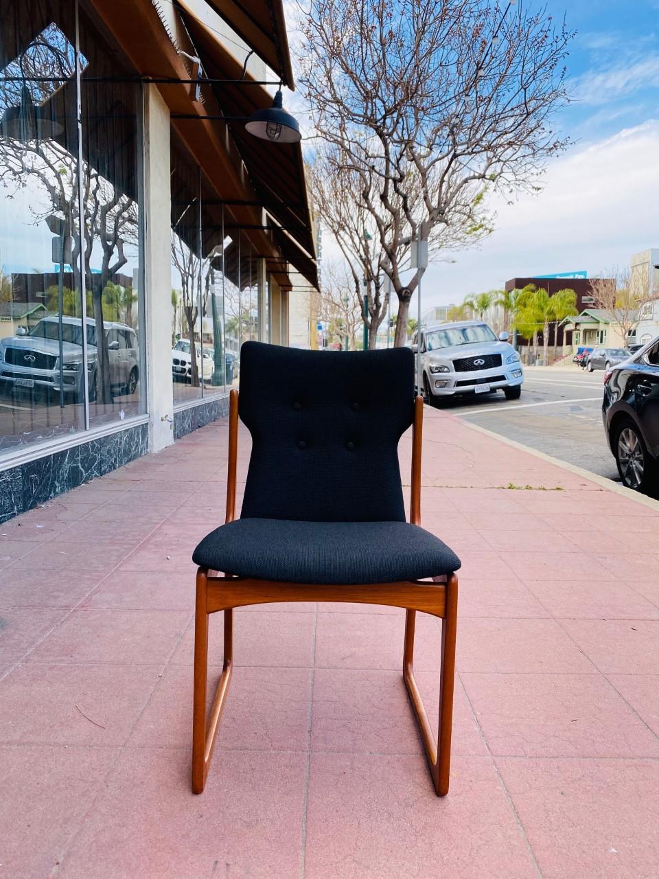 Scandinavian Modern Vamdrup Stolefabrik Vintage Set of 4 Teak Dining Chairs