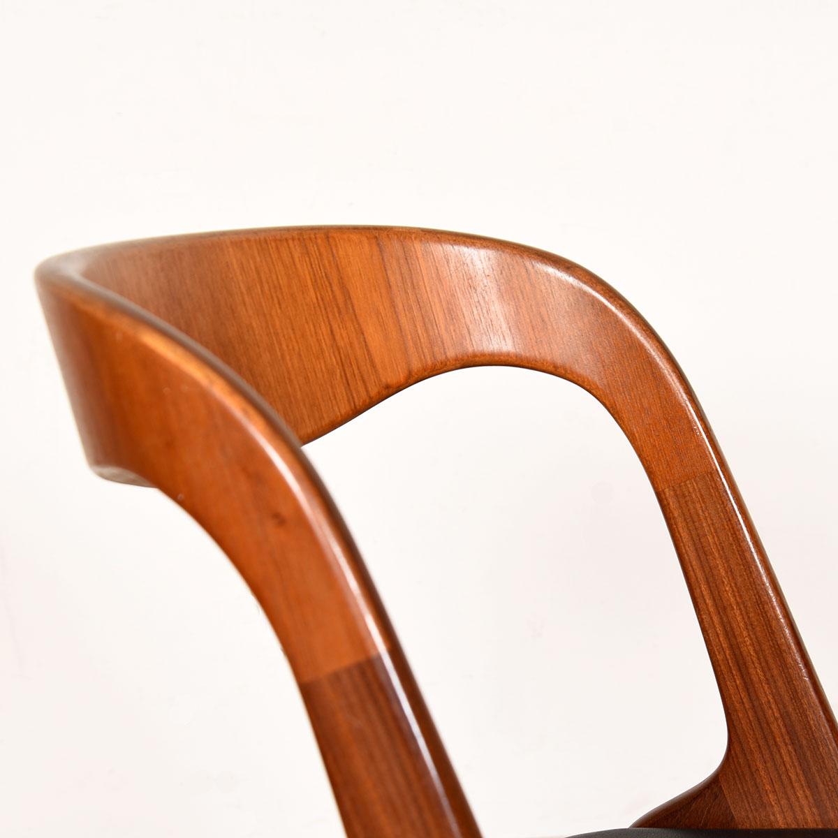 Mid-Century Modern Vamo Sønderborg Danish Teak Accent Chair by Johannes Andersen For Sale