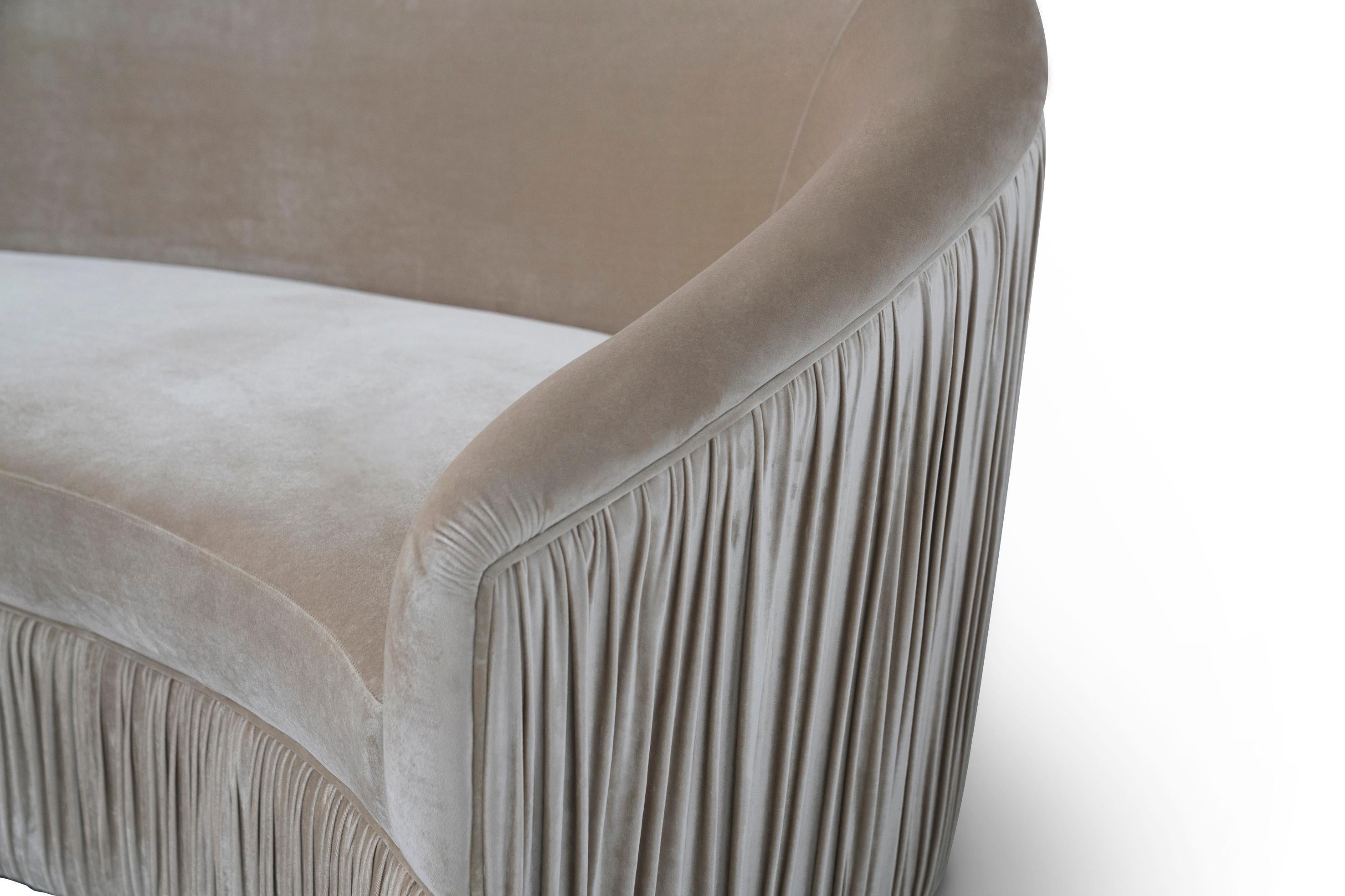 Canapé Vamp Full Upholstery Neuf - En vente à Manassas, VA