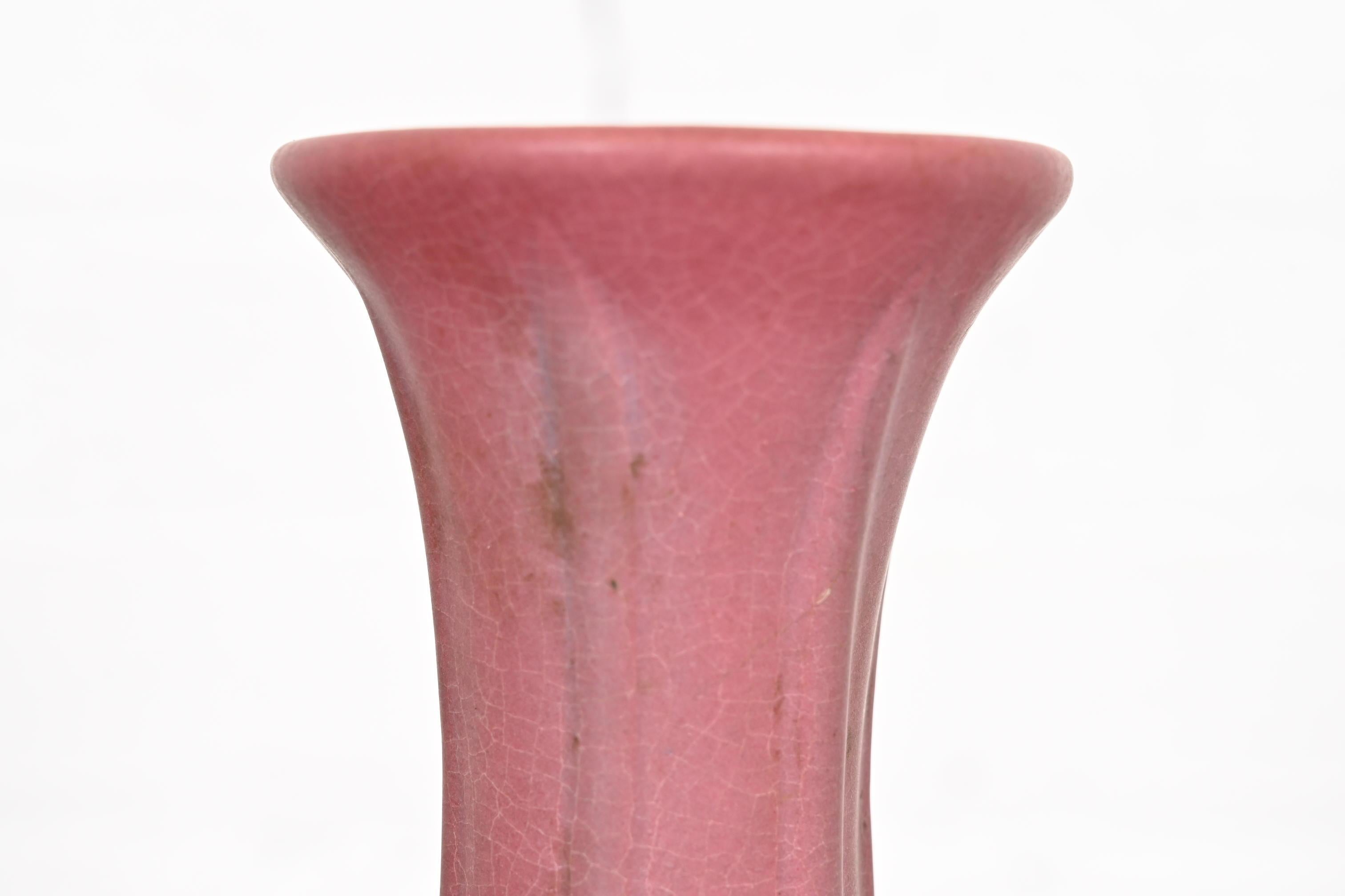 Van Briggle Arts & Crafts Pink Glazed Ceramic Vase With Tulip Motif In Good Condition In South Bend, IN