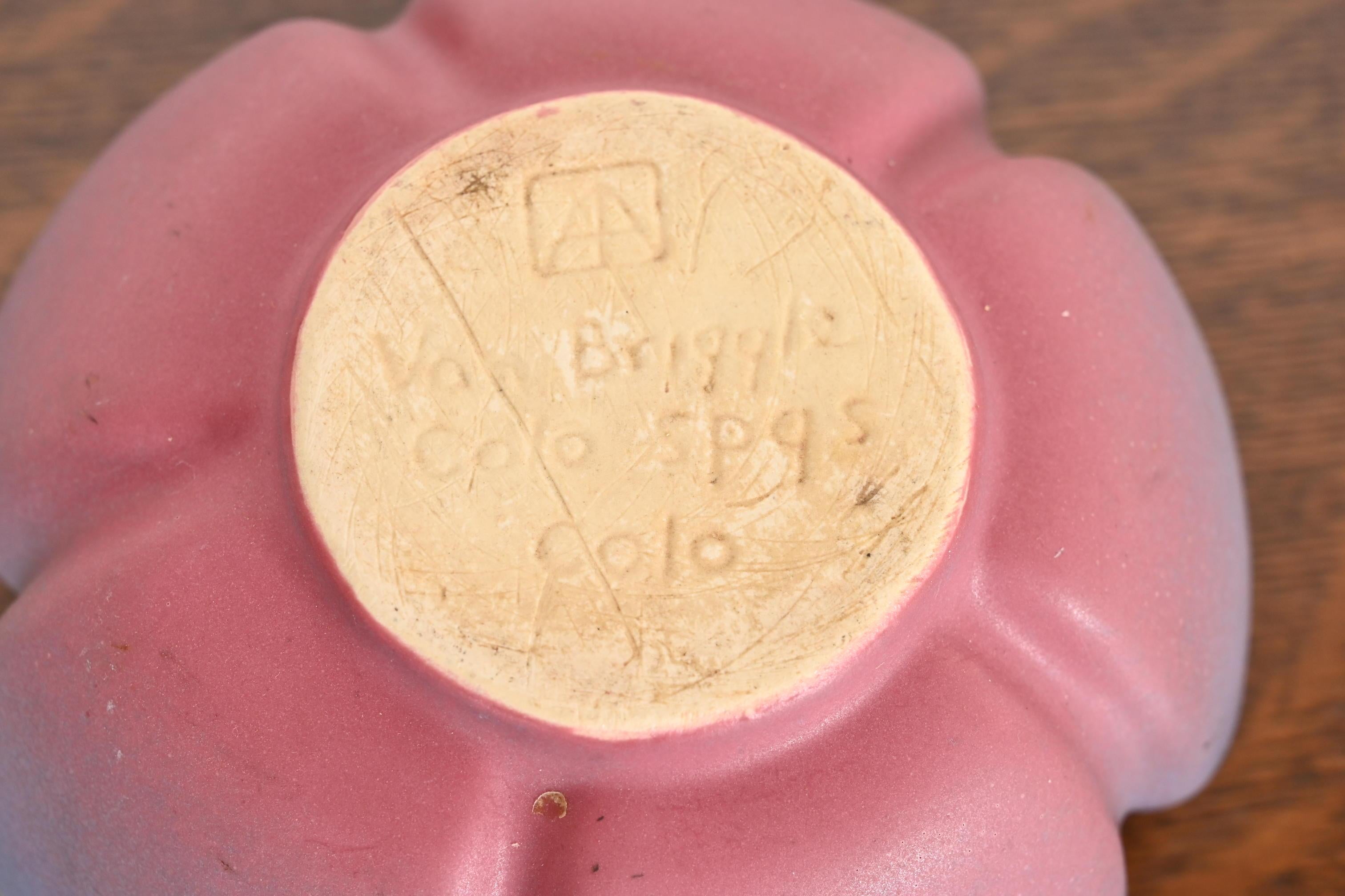 Van Briggle Arts & Crafts Tulip Form Pink and Lavender Glazed Ceramic Bowl For Sale 3