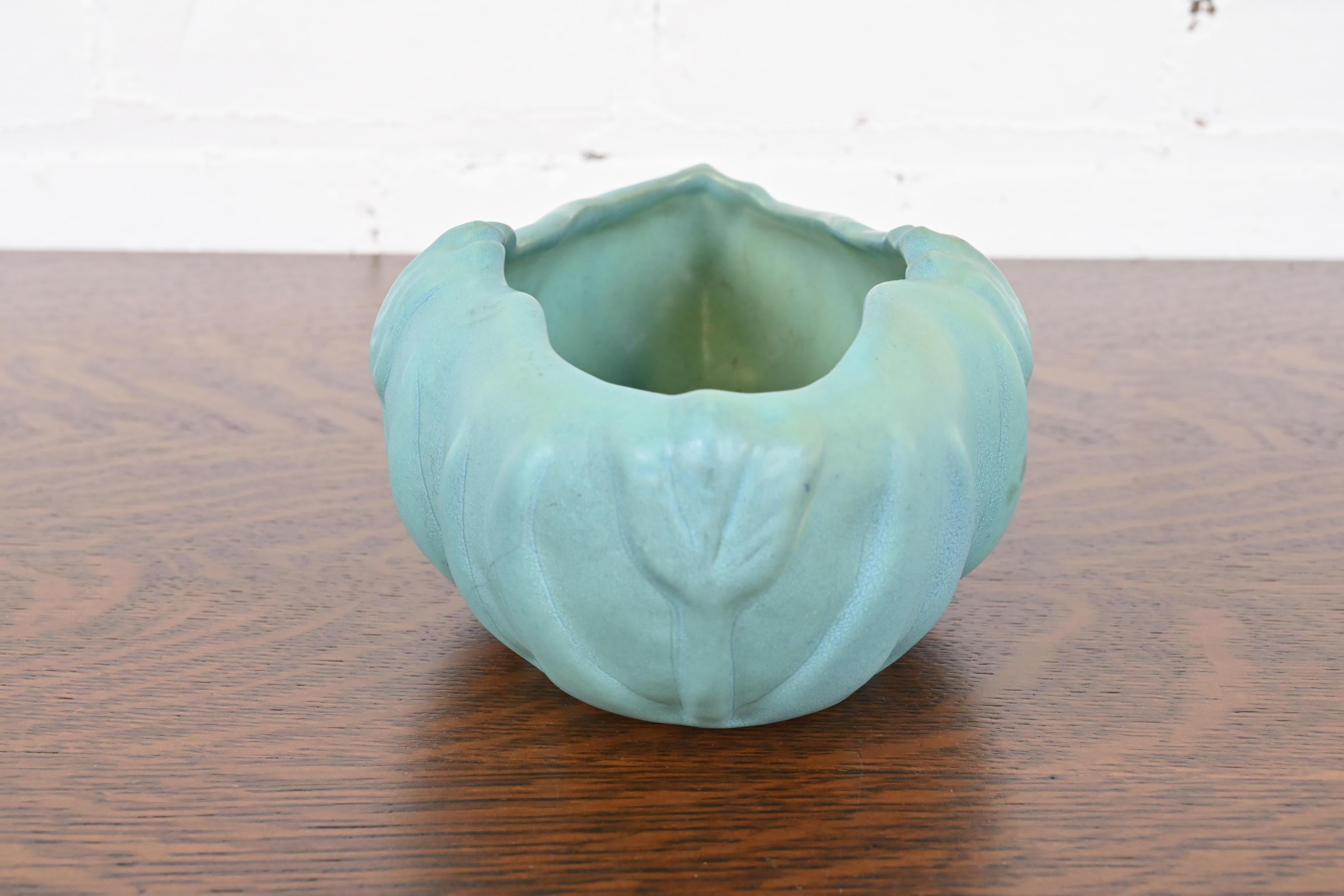 Van Briggle Arts & Crafts Turquoise Glazed Ceramic Bowl With Tulip Motif In Good Condition For Sale In South Bend, IN