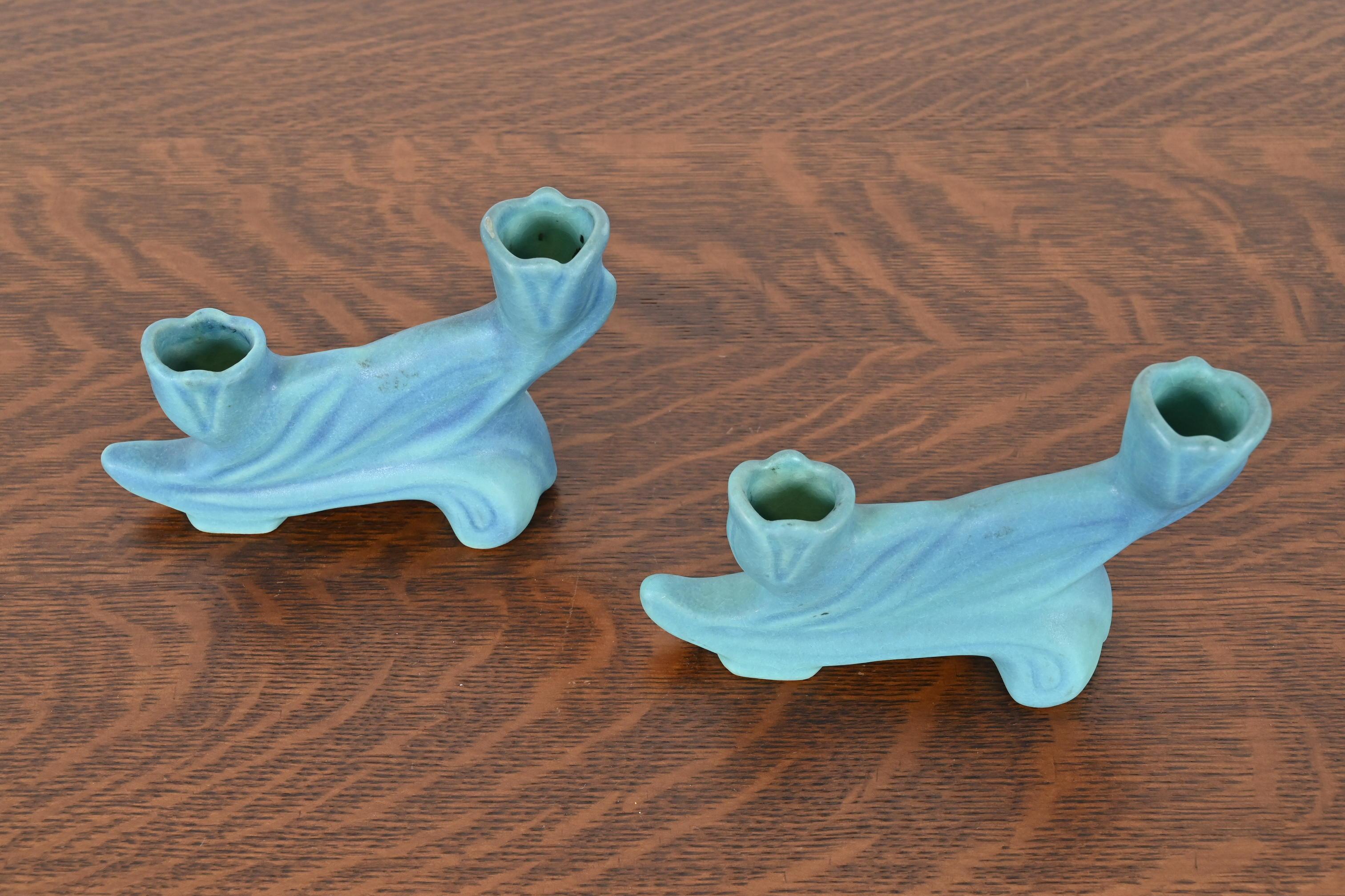 Americano Candelieri in ceramica smaltata turchese Van Briggle Arts & Crafts, Coppia in vendita