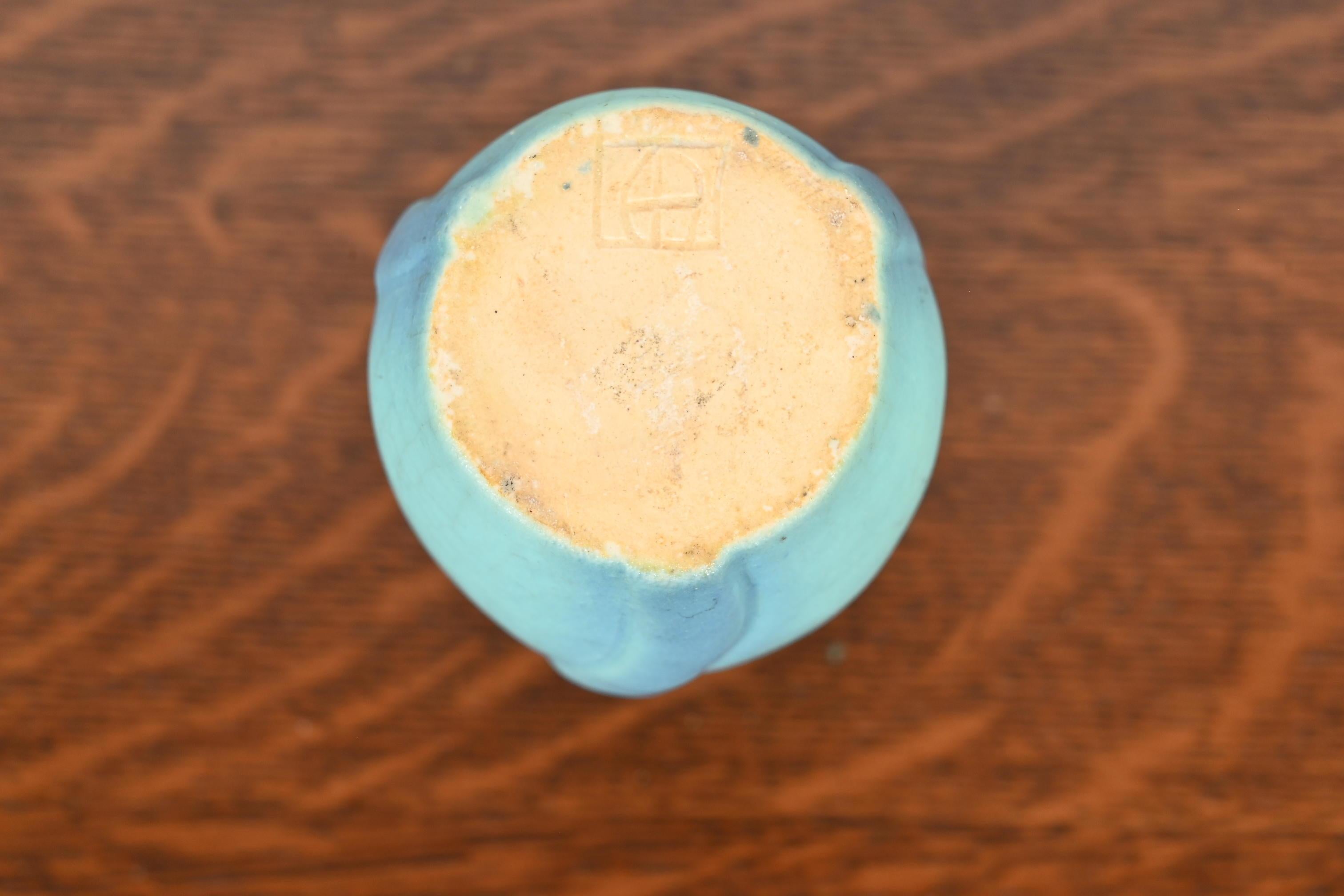 Van Briggle Arts & Crafts Turquoise Glazed Ceramic Vase With Floral Motif For Sale 4