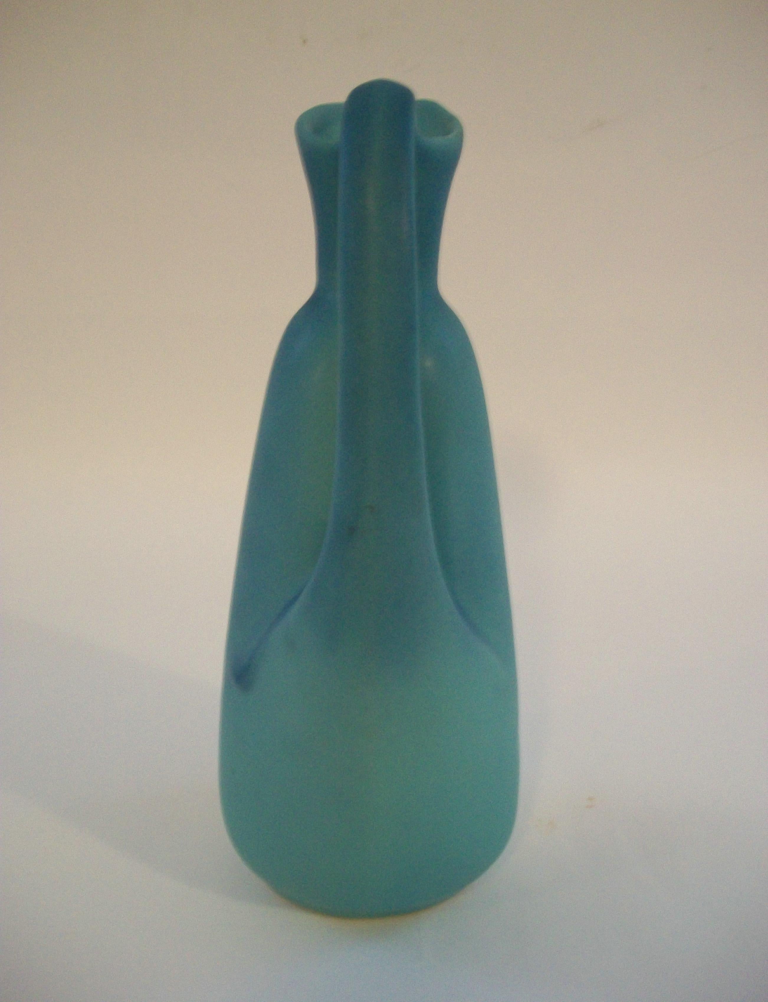 VAN BRIGGLE POTTERY - Arts & Crafts Ming Turquoise Pitcher - U.S. - Circa 1950's In Good Condition For Sale In Chatham, ON