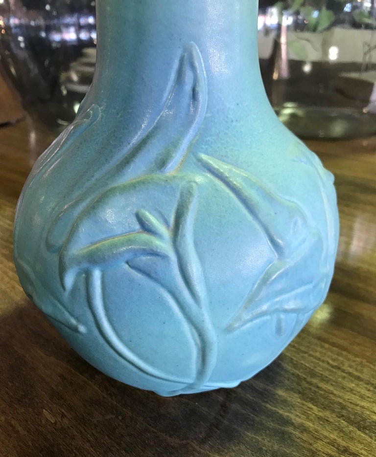 Van Briggle Signed Art Nouveau Blue Ceramic Pottery Glazed Vase In Good Condition For Sale In Studio City, CA