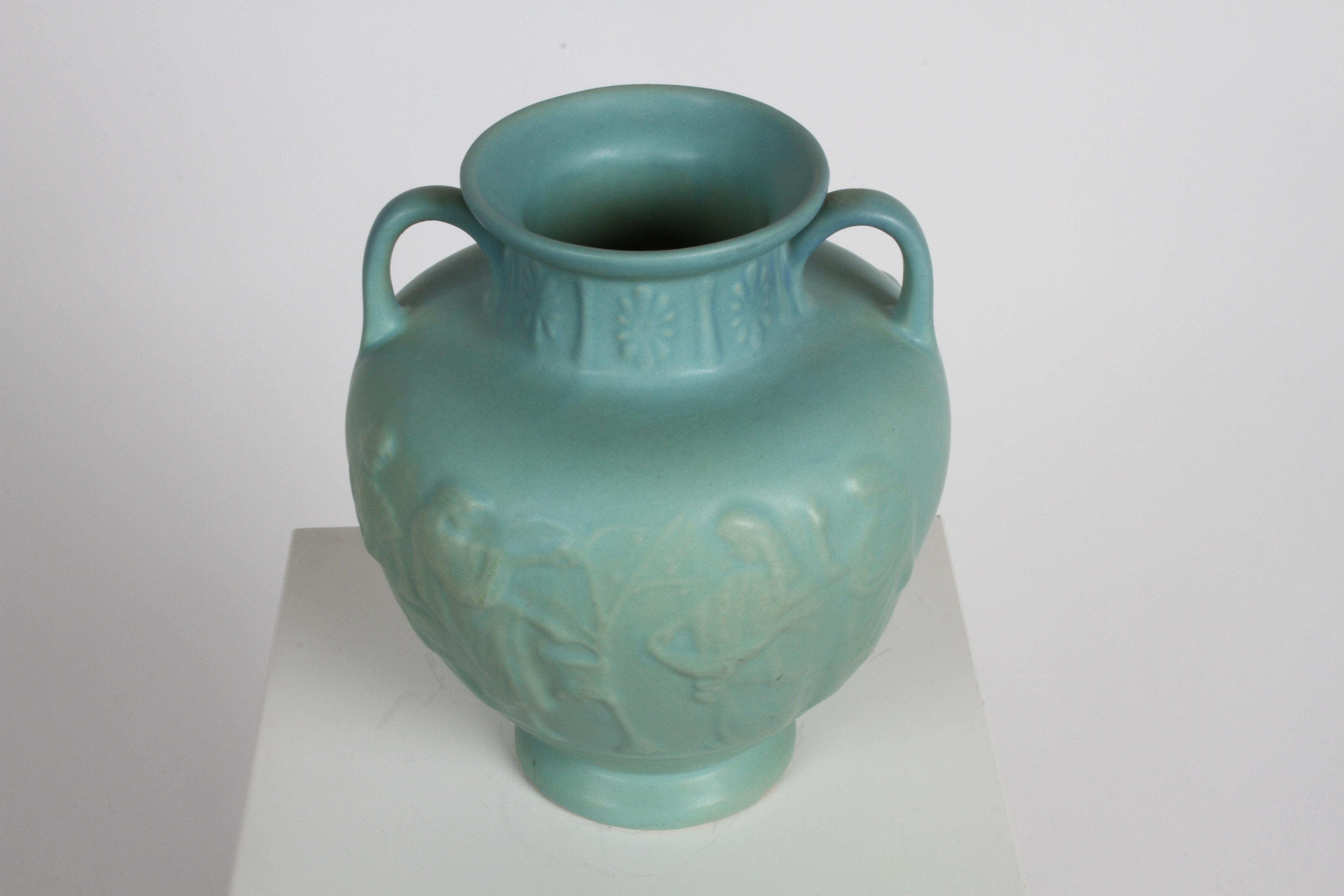 Van Briggle Türkisfarbene Ming-Glasur griechische Urne oder Vase Signiert D.R. im Angebot 4