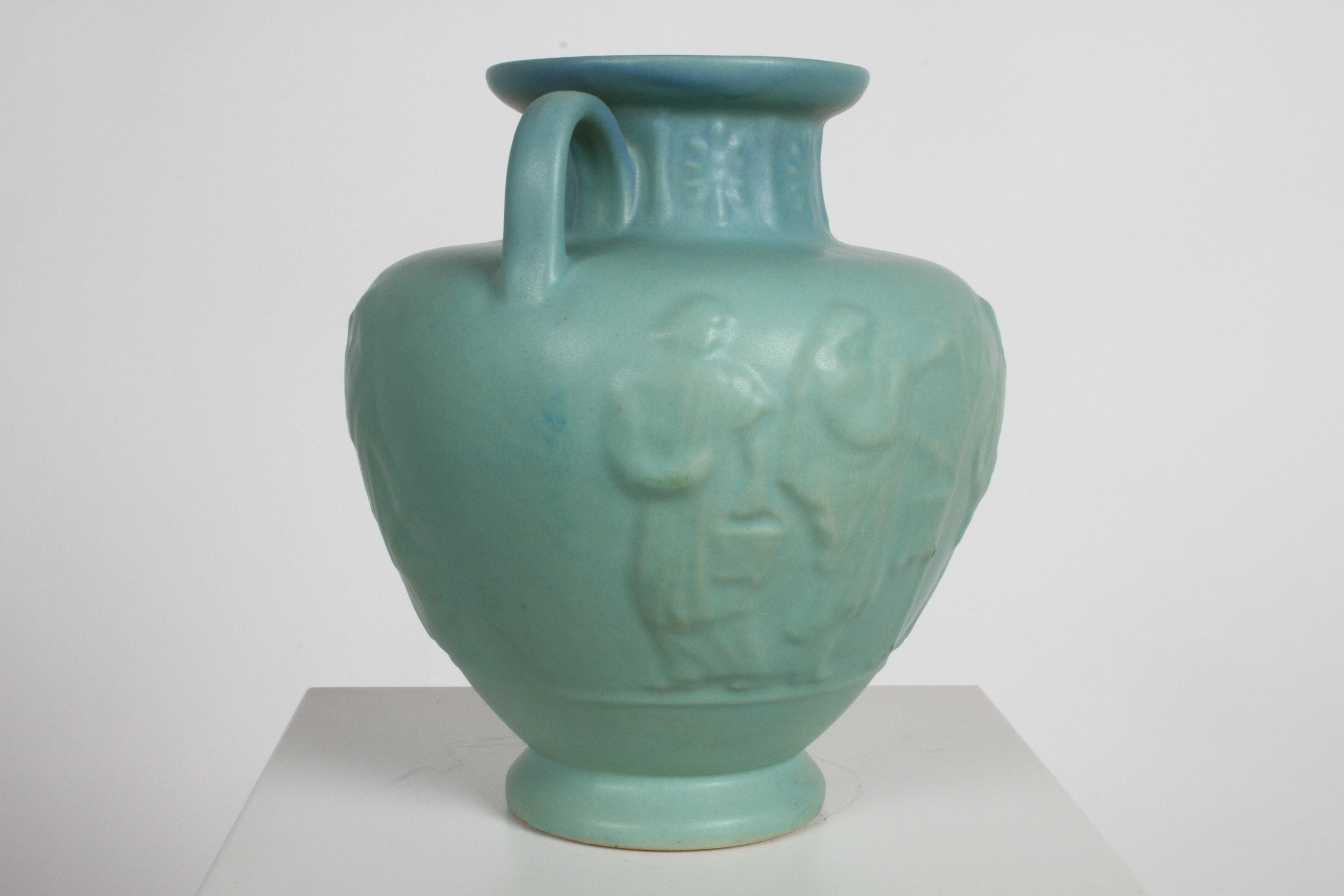 Van Briggle Türkisfarbene Ming-Glasur griechische Urne oder Vase Signiert D.R. im Angebot 2