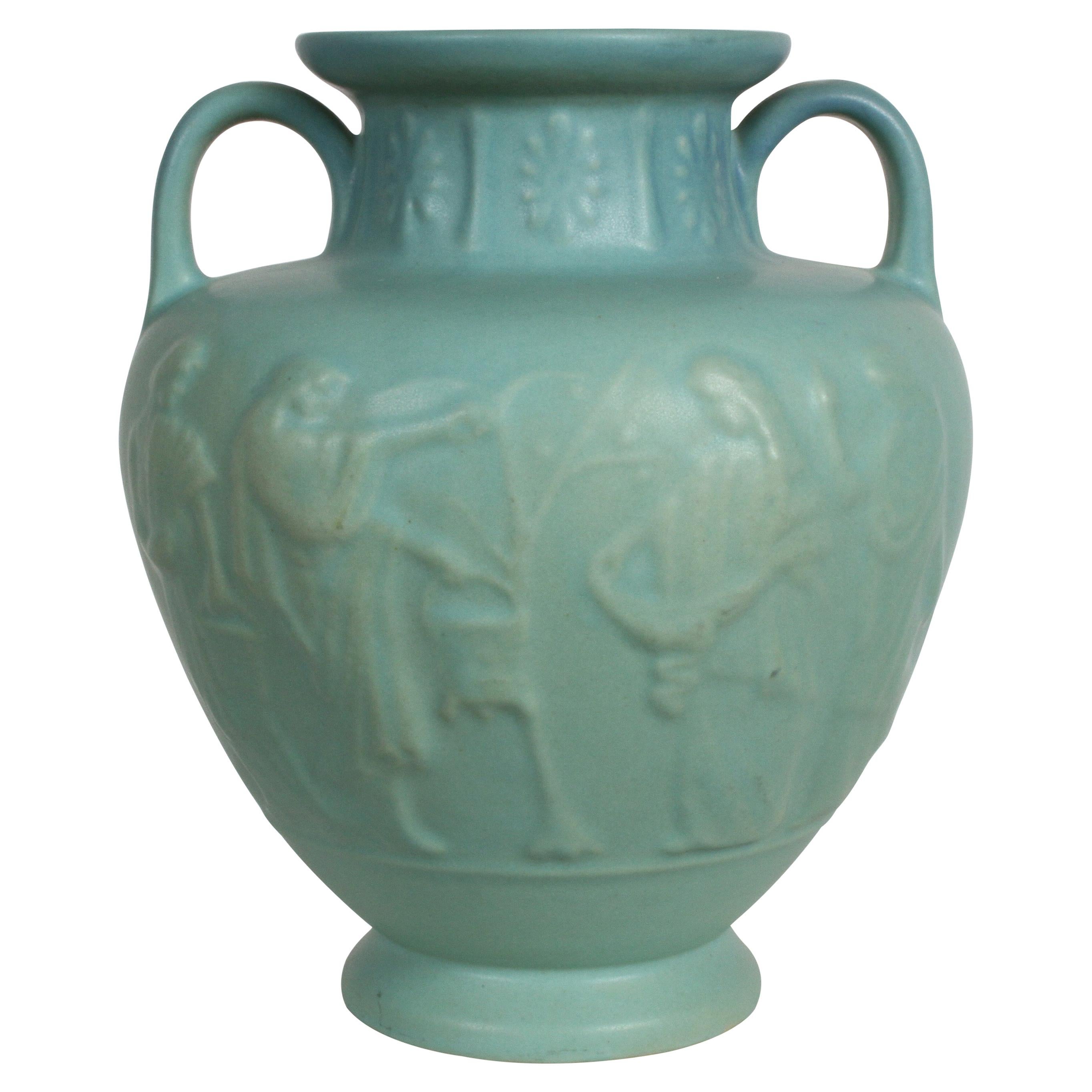 Van Briggle Urne ou vase grec à glaçure turquoise Ming signé D.R.