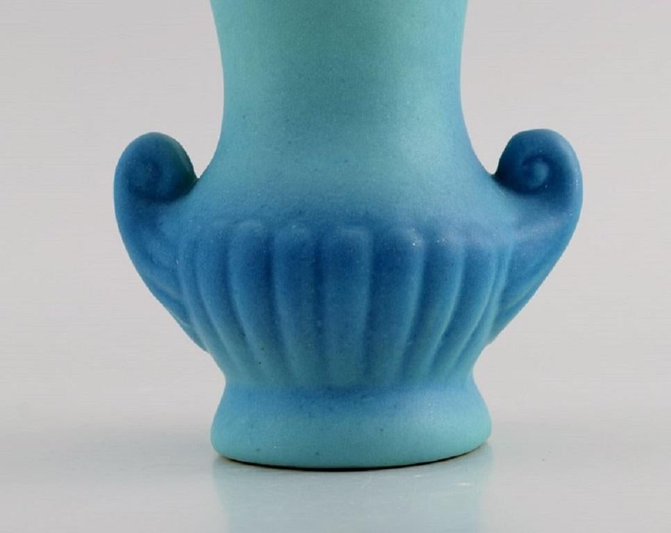 Van Briggle Unique Vase with Handles in Glazed Ceramics, 1920s/1930s In Excellent Condition In København, Copenhagen