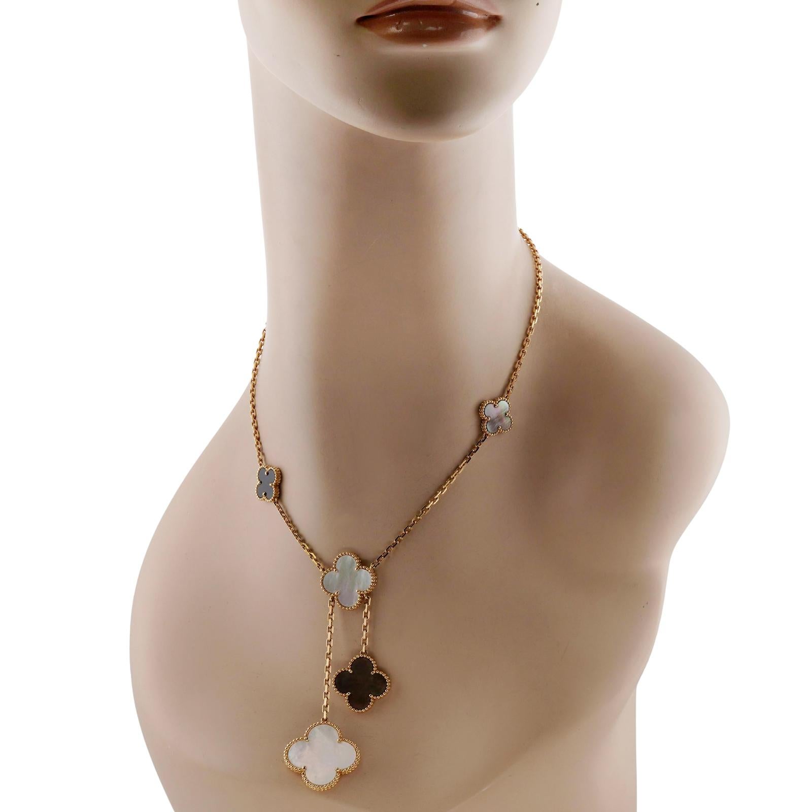 Taille mixte VAN CEEF & ARPELS Magic Alhambra, collier en or jaune à motifs 6 en vente