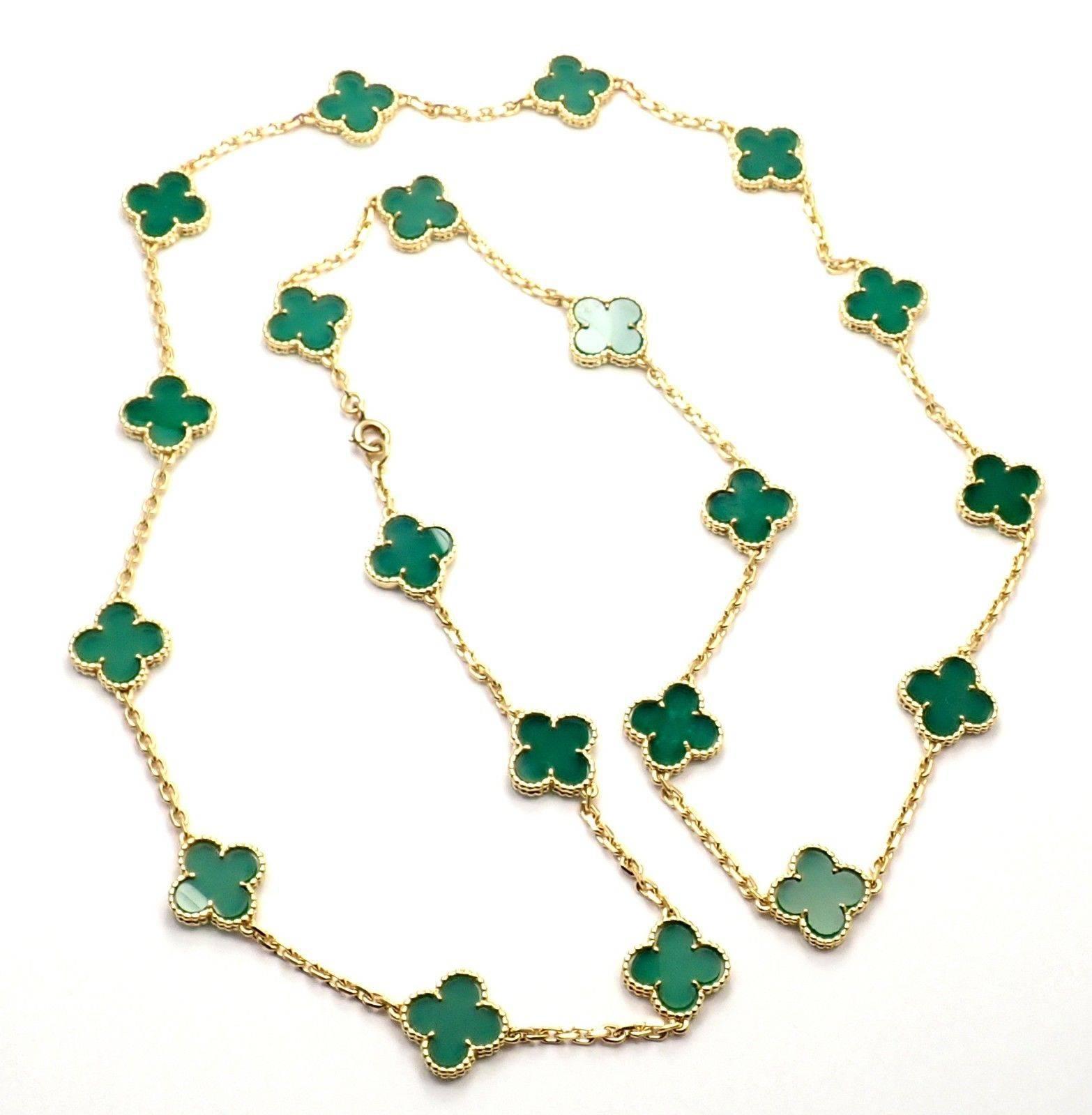 18k Yellow Gold Vintage 20 Alhambra Chrysoprase Green Chalcedony Necklace by 
Van Cleef & Arpels.
With 20 motifs of chrysoprase green chalcedony alhambra stones 15mm each
*** This is a rare, very collectible, antique Van Cleef & Arpels Chrysoprase