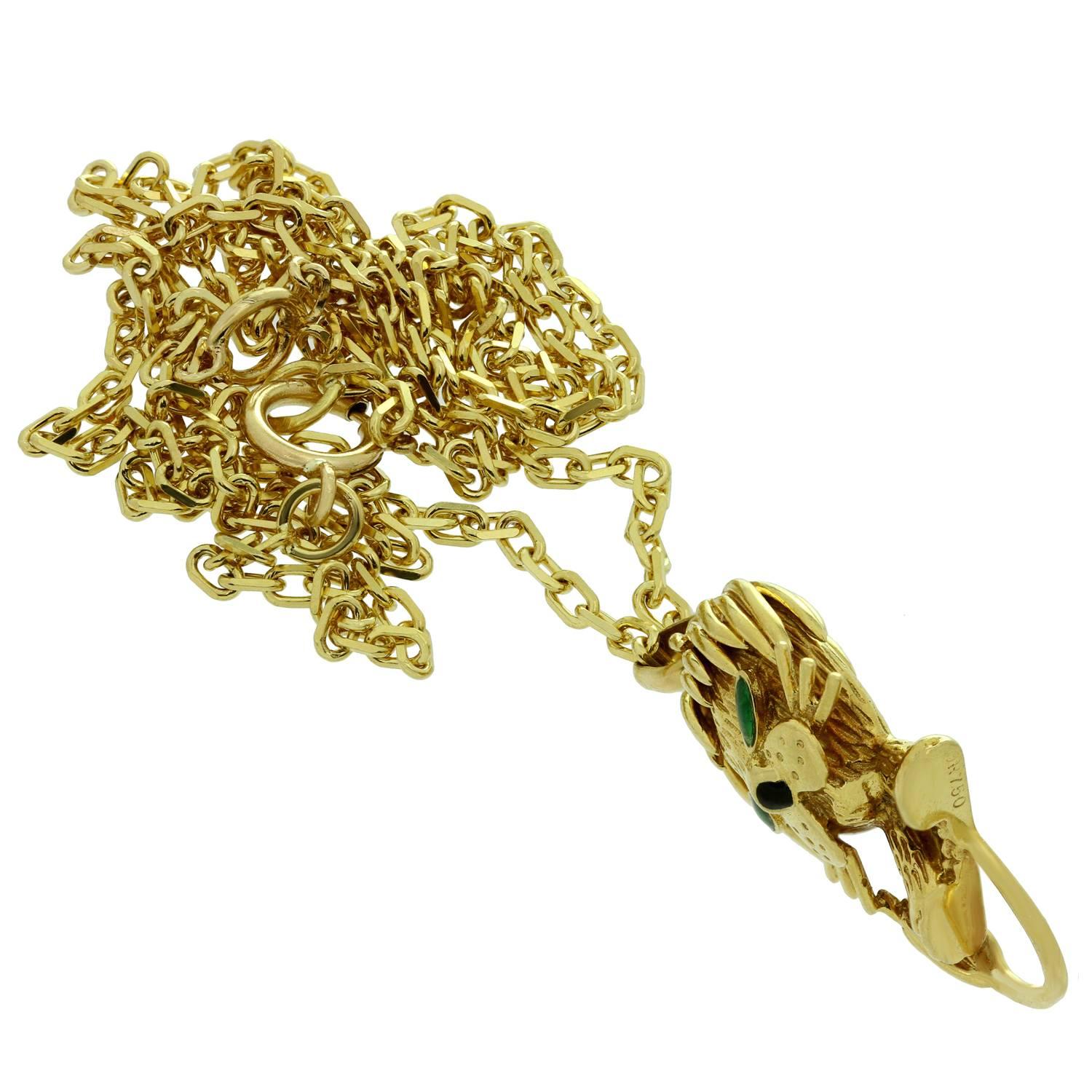 VAN CLEEF & ARPELS Emerald Onyx Yellow Gold Lion Pendant Necklace 1
