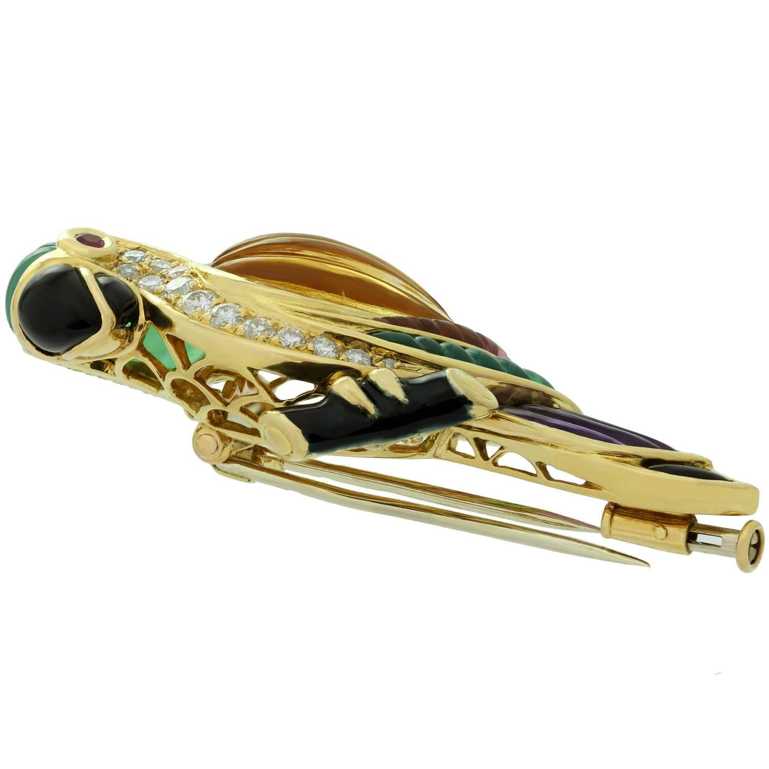 Van Cleef & Arpels Gemstone Diamond Yellow Gold Parrot Pin Brooch In Good Condition In New York, NY