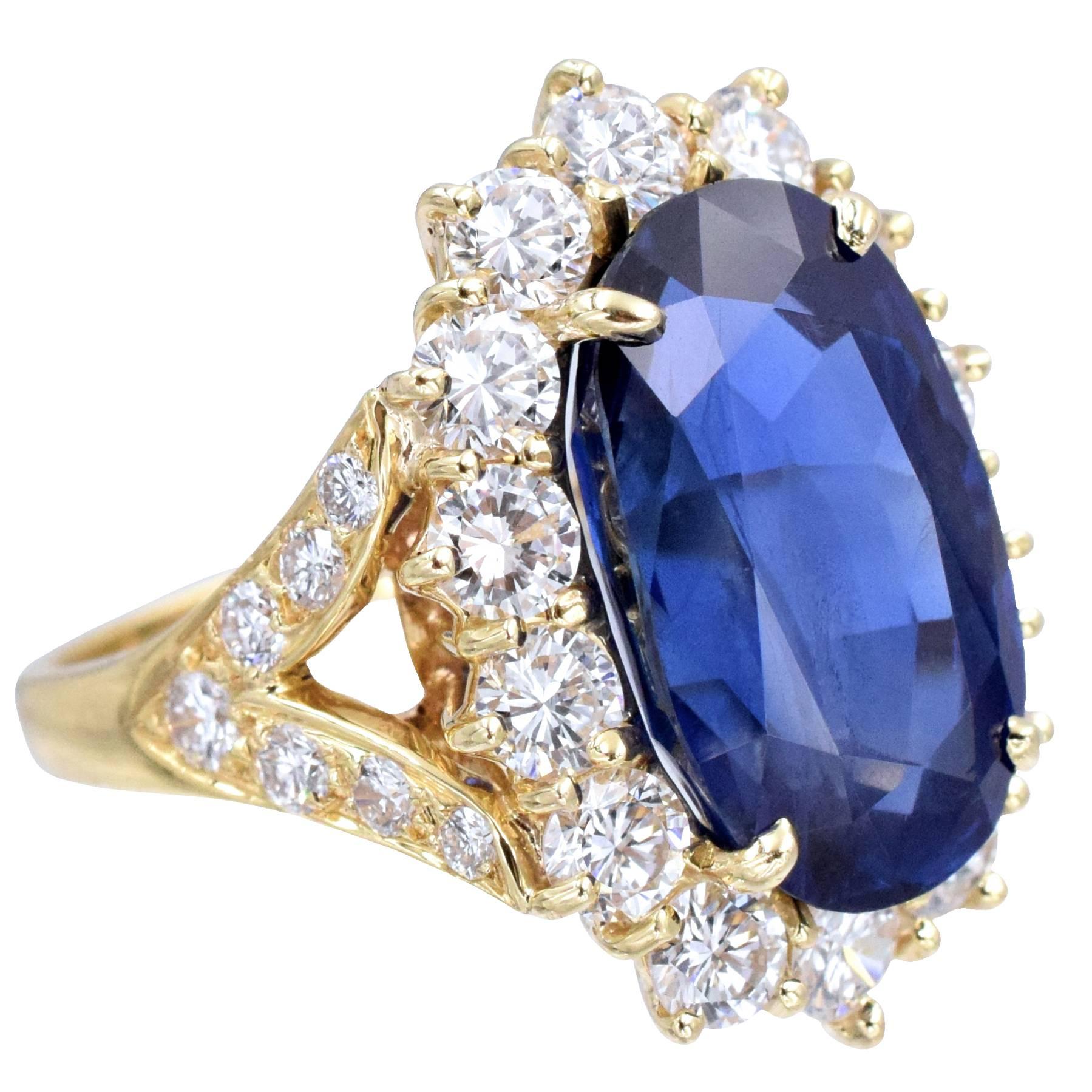 Van Cleef & Arpels No Enhancement Burmese 12.01 carat Sapphire  Diamond  Ring For Sale