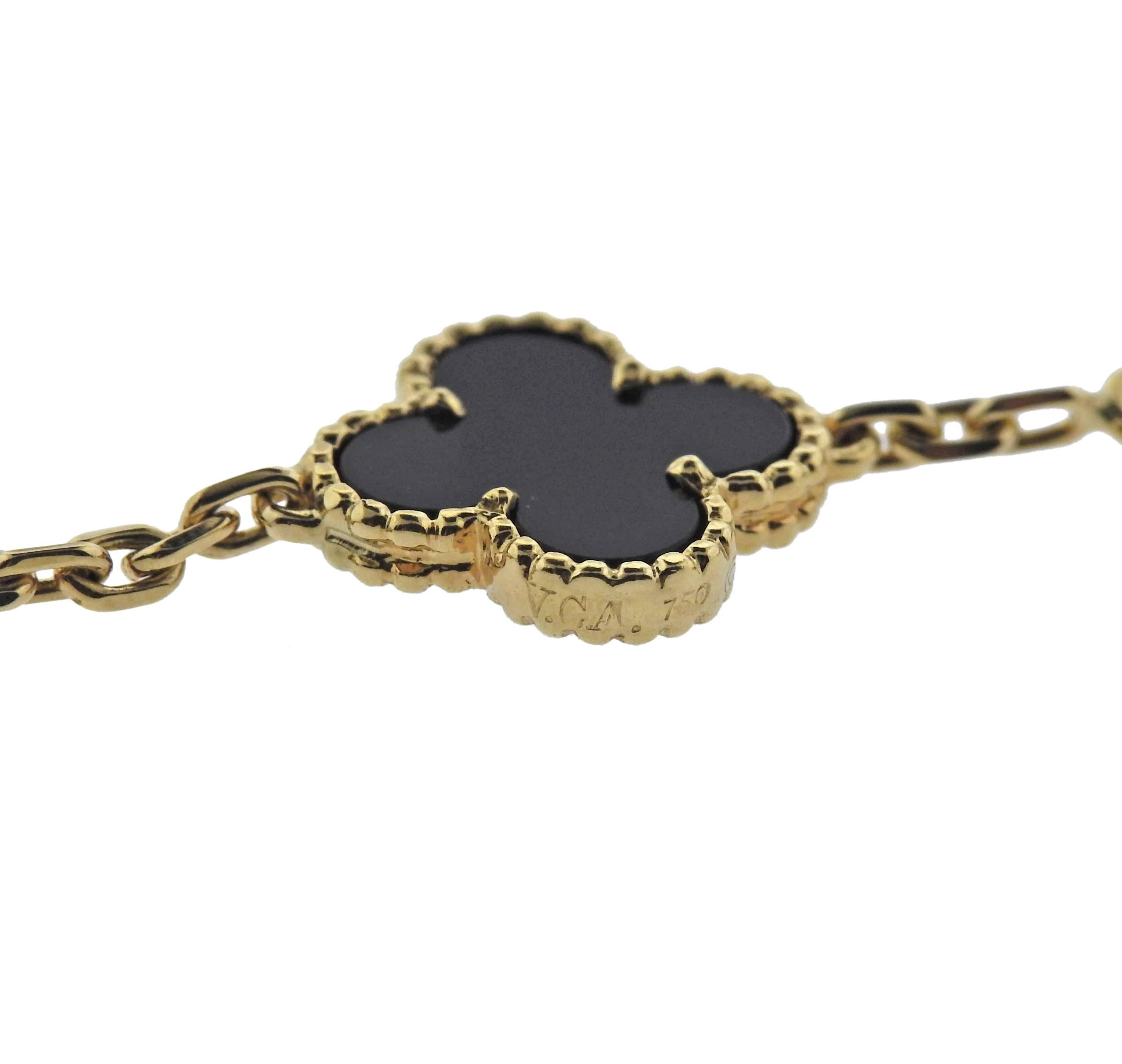 Van Cleef & Arpels Vintage Alhambra 20 Motif Onyx Gold Necklace 1