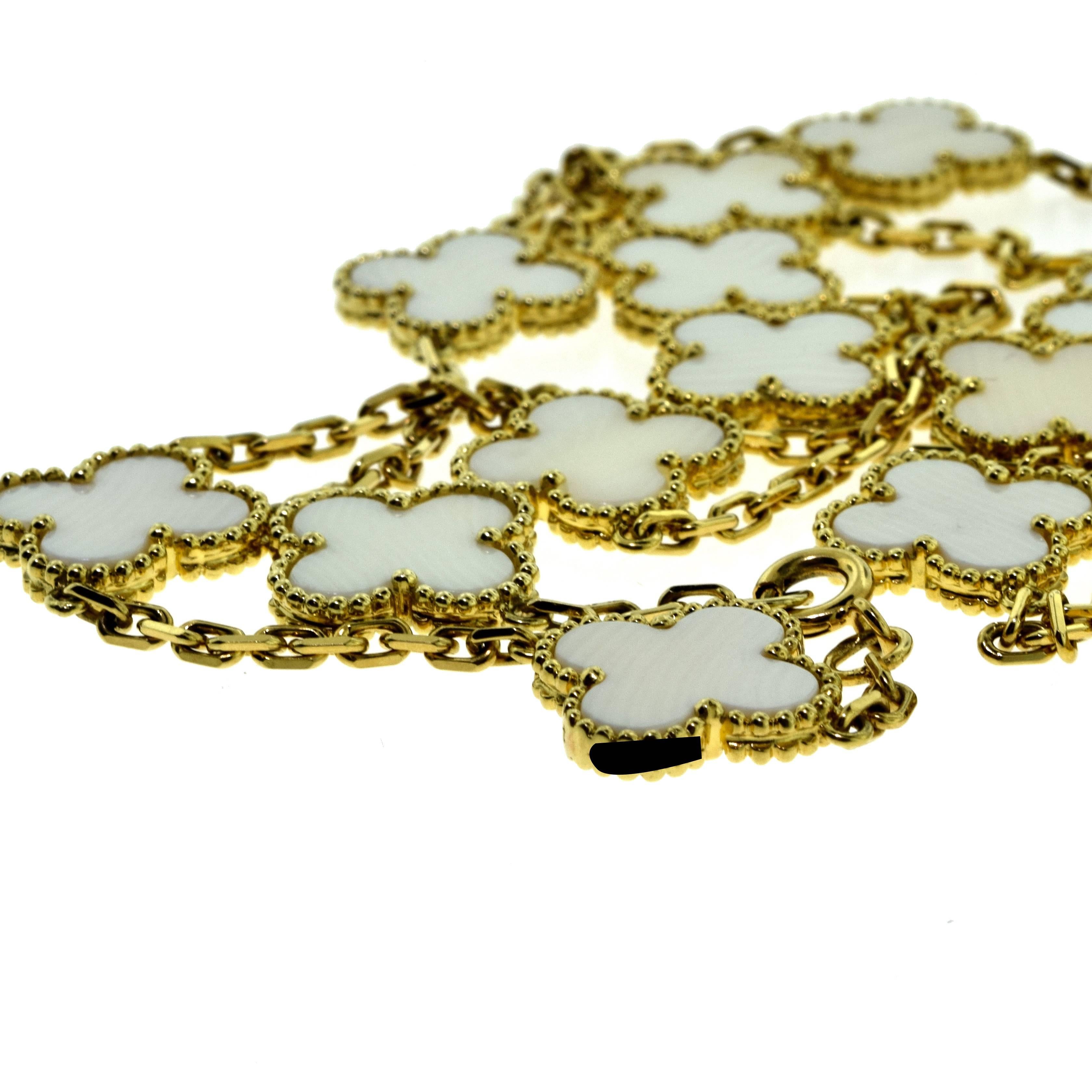 Van Cleef & Arpels White Coral Vintage Alhambra 20 Motif Yellow Gold Necklace For Sale 1