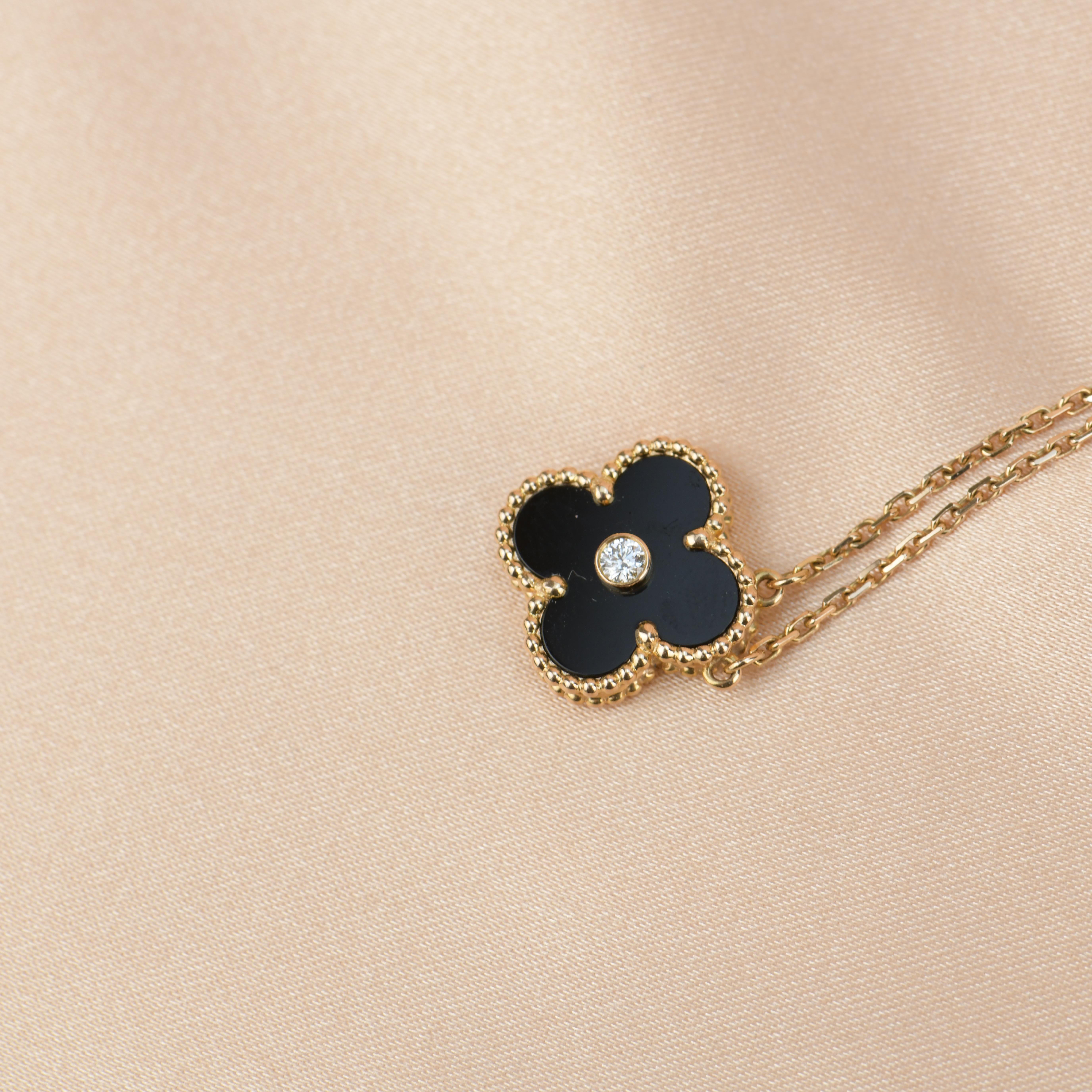 Women's Van Cleef Alhambra 2016 Holiday Diamond Onyx Pendant Necklace