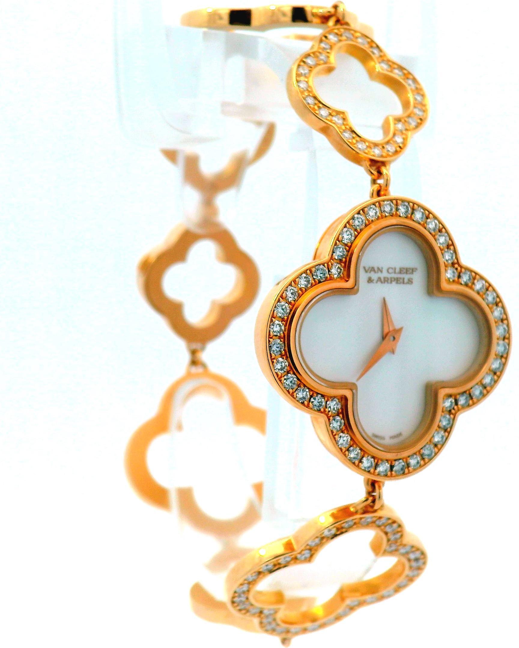 Montre pour dames Van Cleef Alhambra Cadran en nacre Excellent état - En vente à Great Neck Plaza, NY