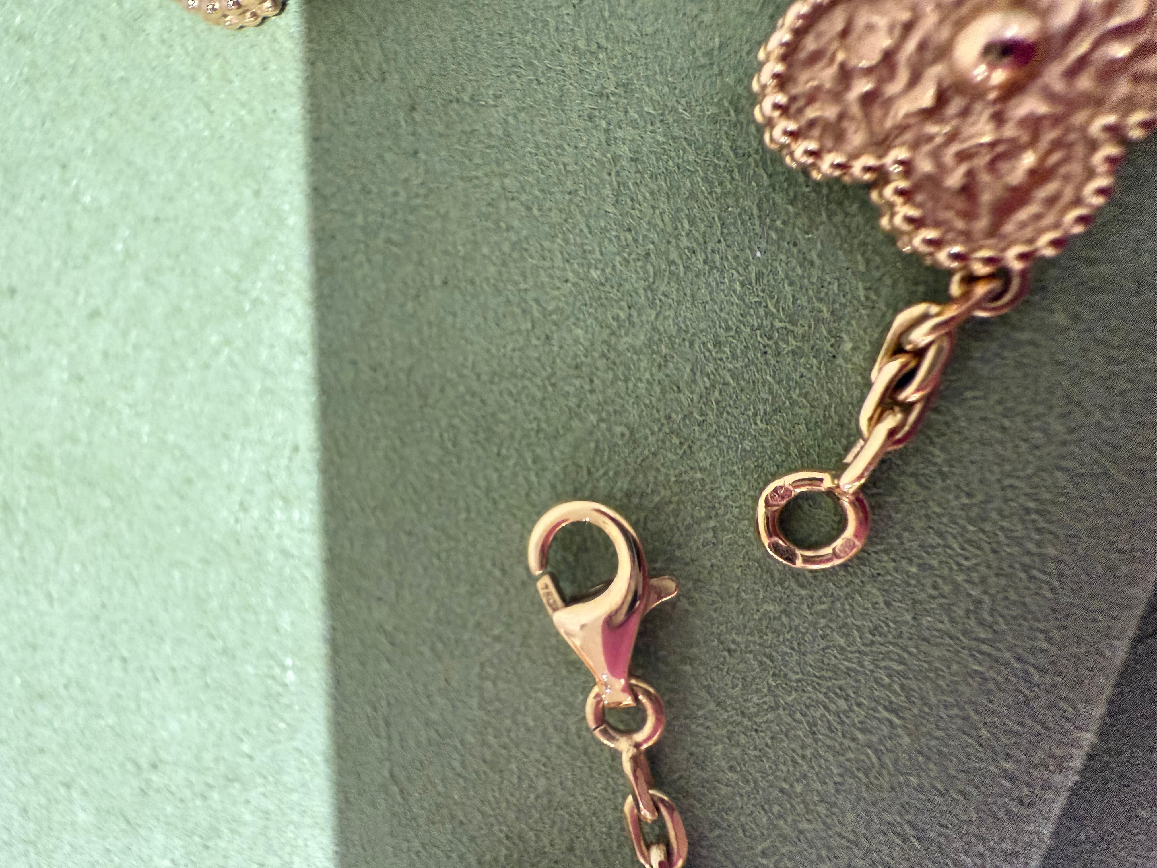 Collar Van Cleef & Arpels Limited 10Motif Alhambra de madera de boj y oro rosa Art Nouveau en venta
