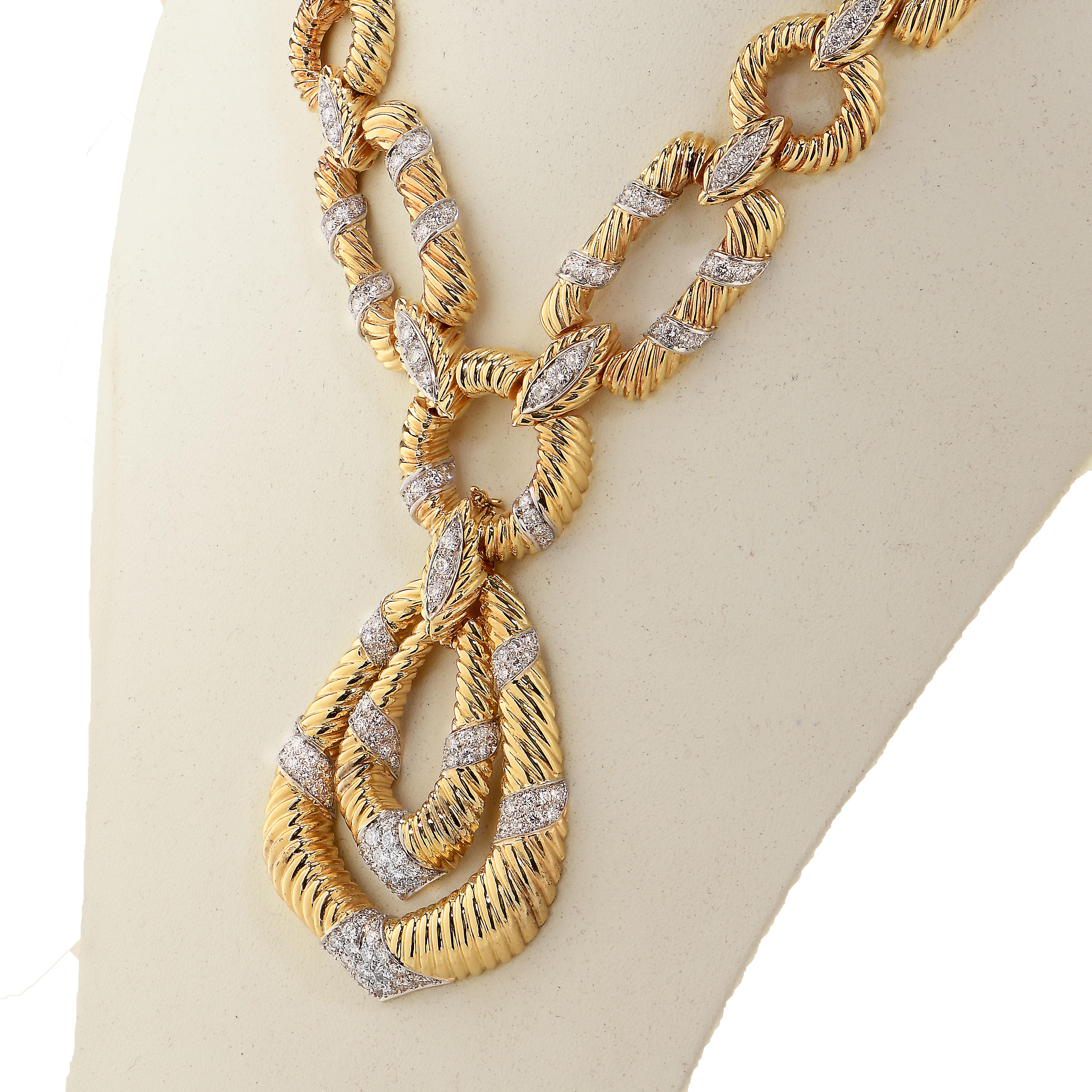 Van Cleef and Arpels, collier Sautoir en or et diamants 4