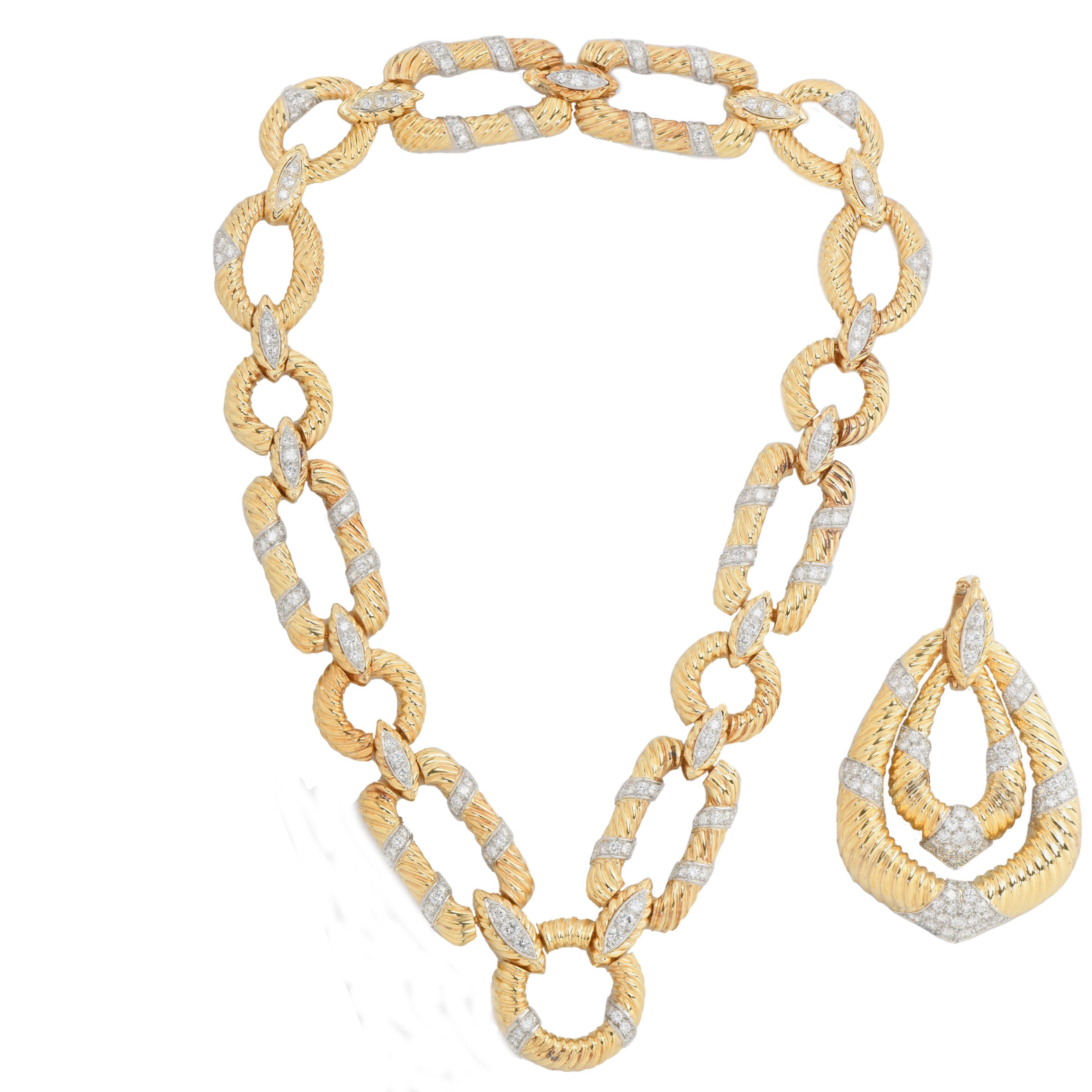 Moderne Van Cleef and Arpels, collier Sautoir en or et diamants