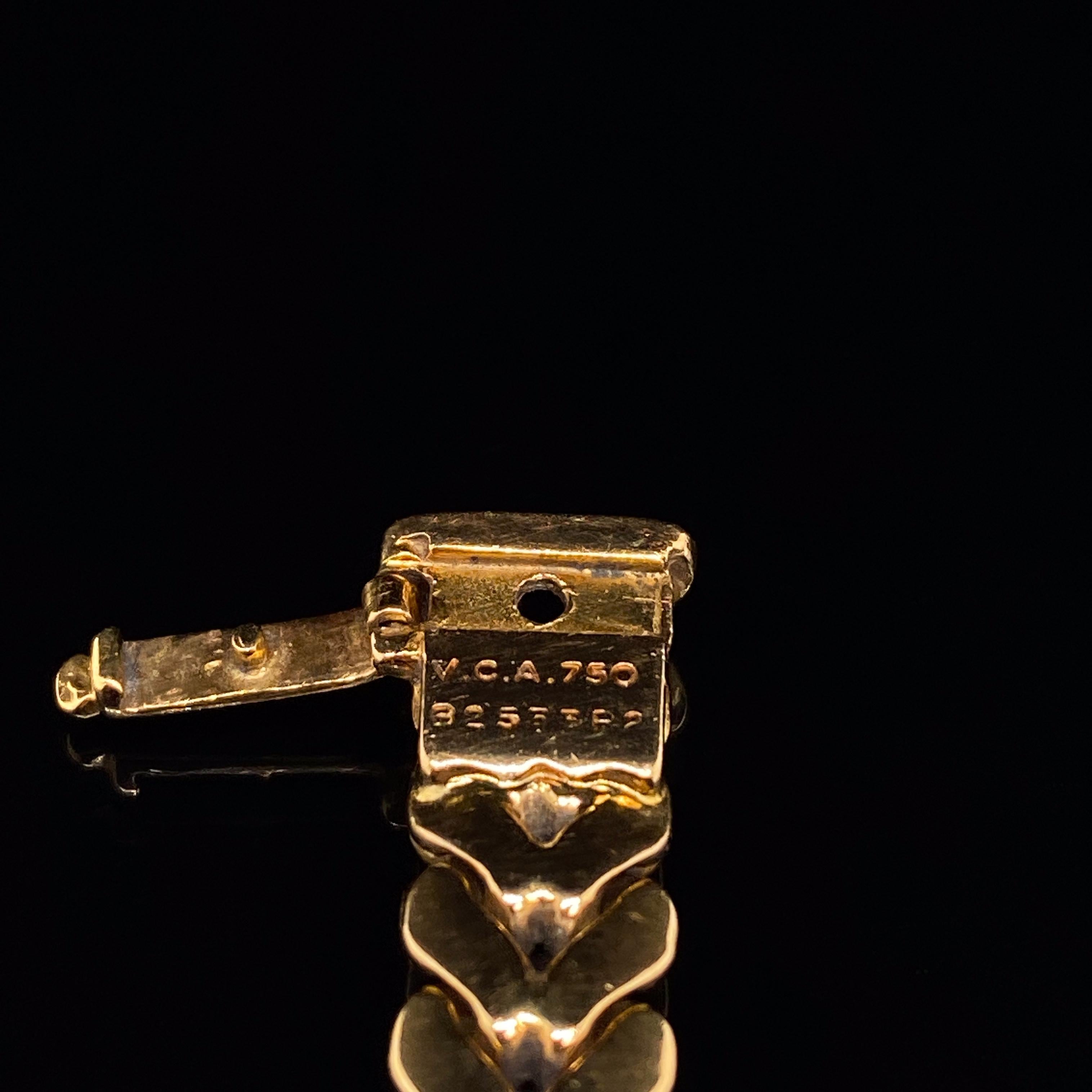 Van Cleef & Arpels 18 Karat Yellow Gold Bracelet In Good Condition In London, GB