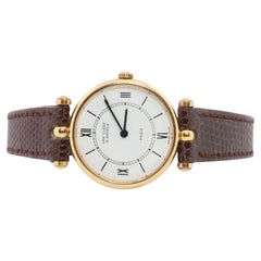 Van Cleef and Arpels 18601 watch. 18k Gold VCA Classique Ladies Watch.