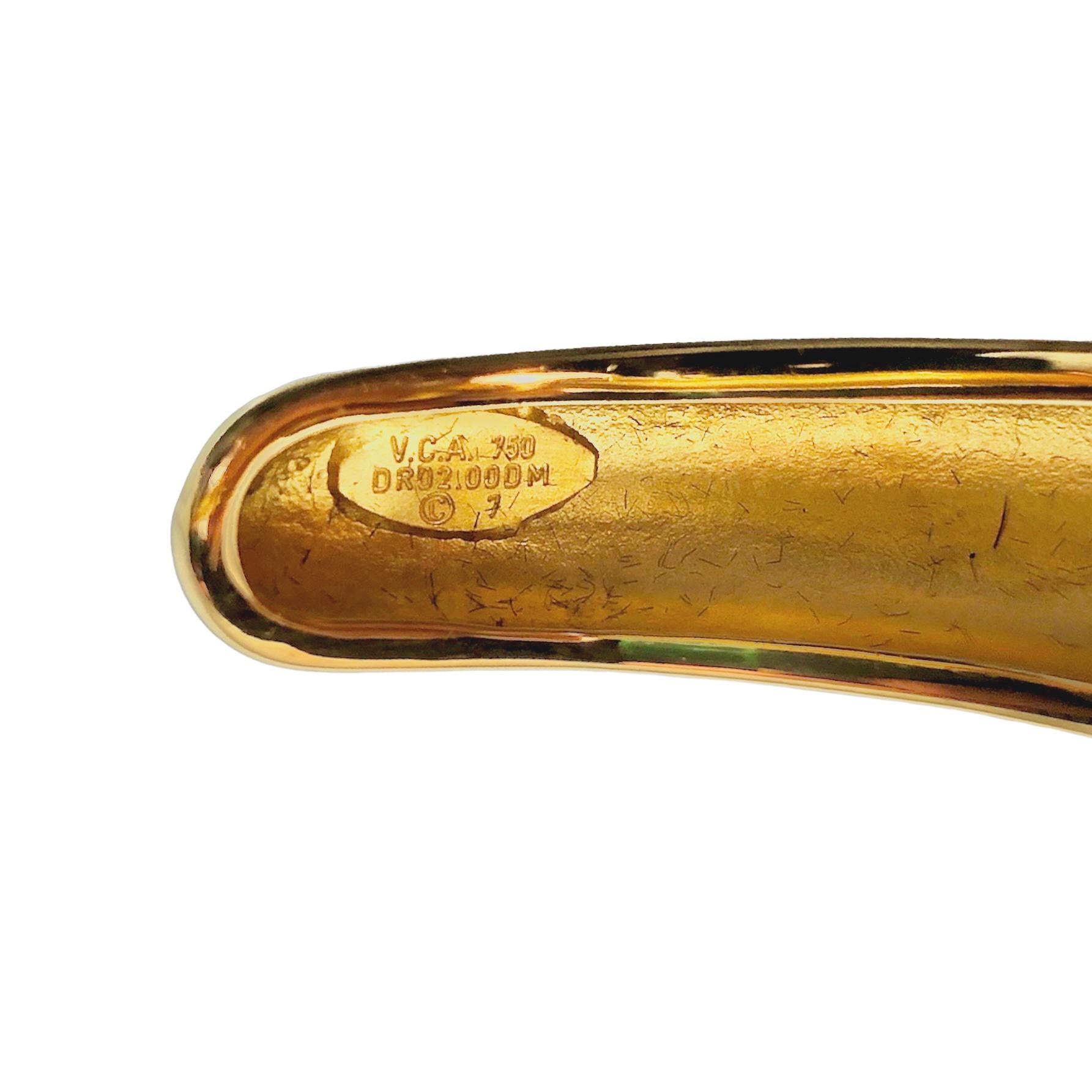  Van Cleef and Arpels, bracelet jonc torsadé en or jaune 18 carats et diamants Pour femmes 